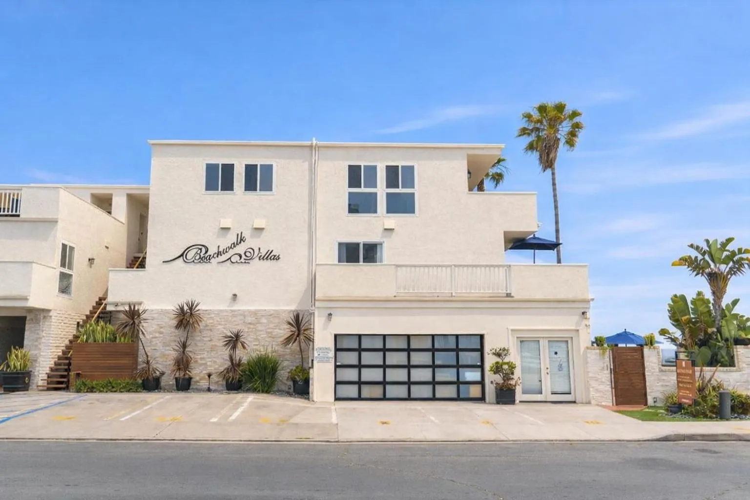 Property building in Beachwalk Villas