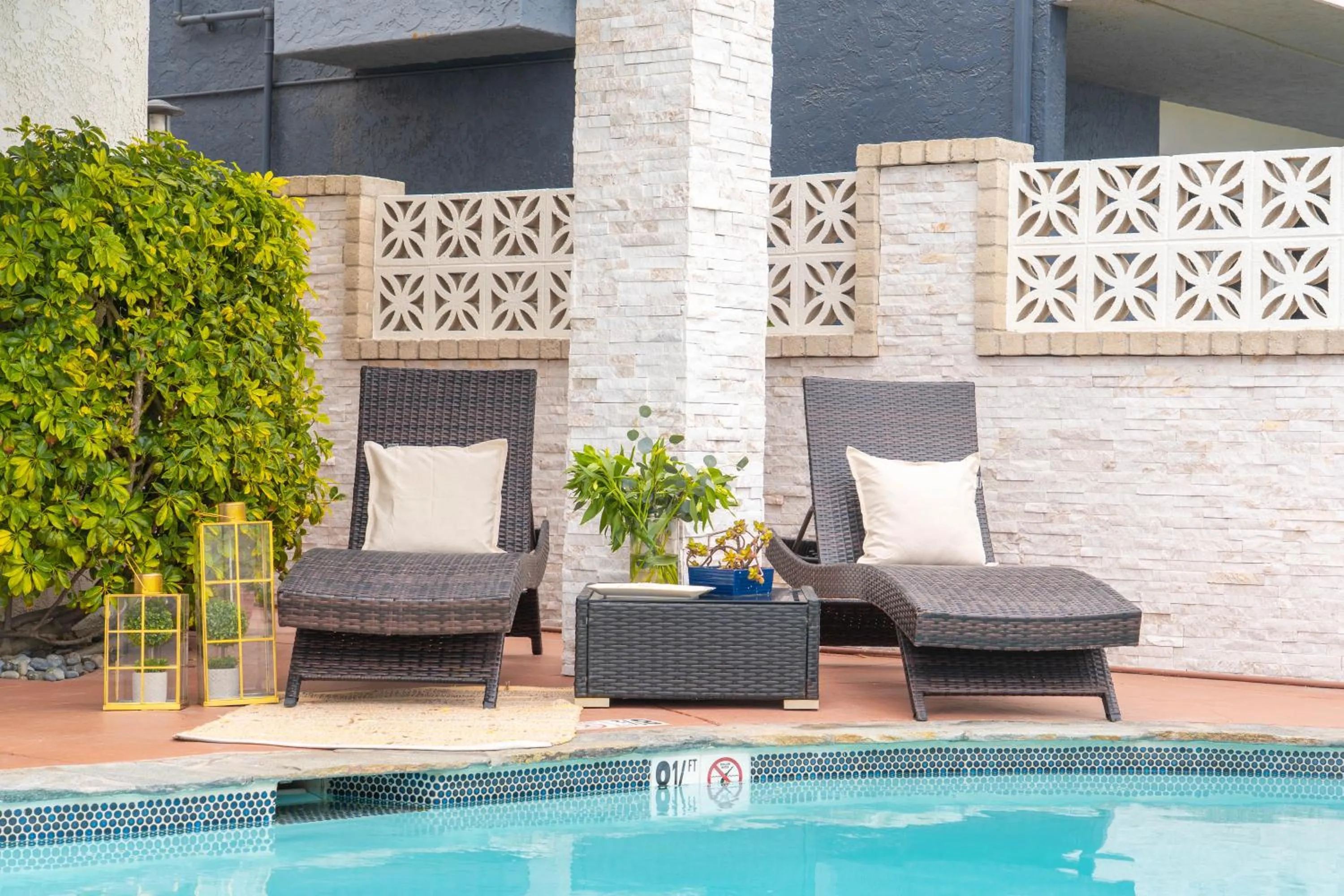 sunbed in Beachwalk Villas