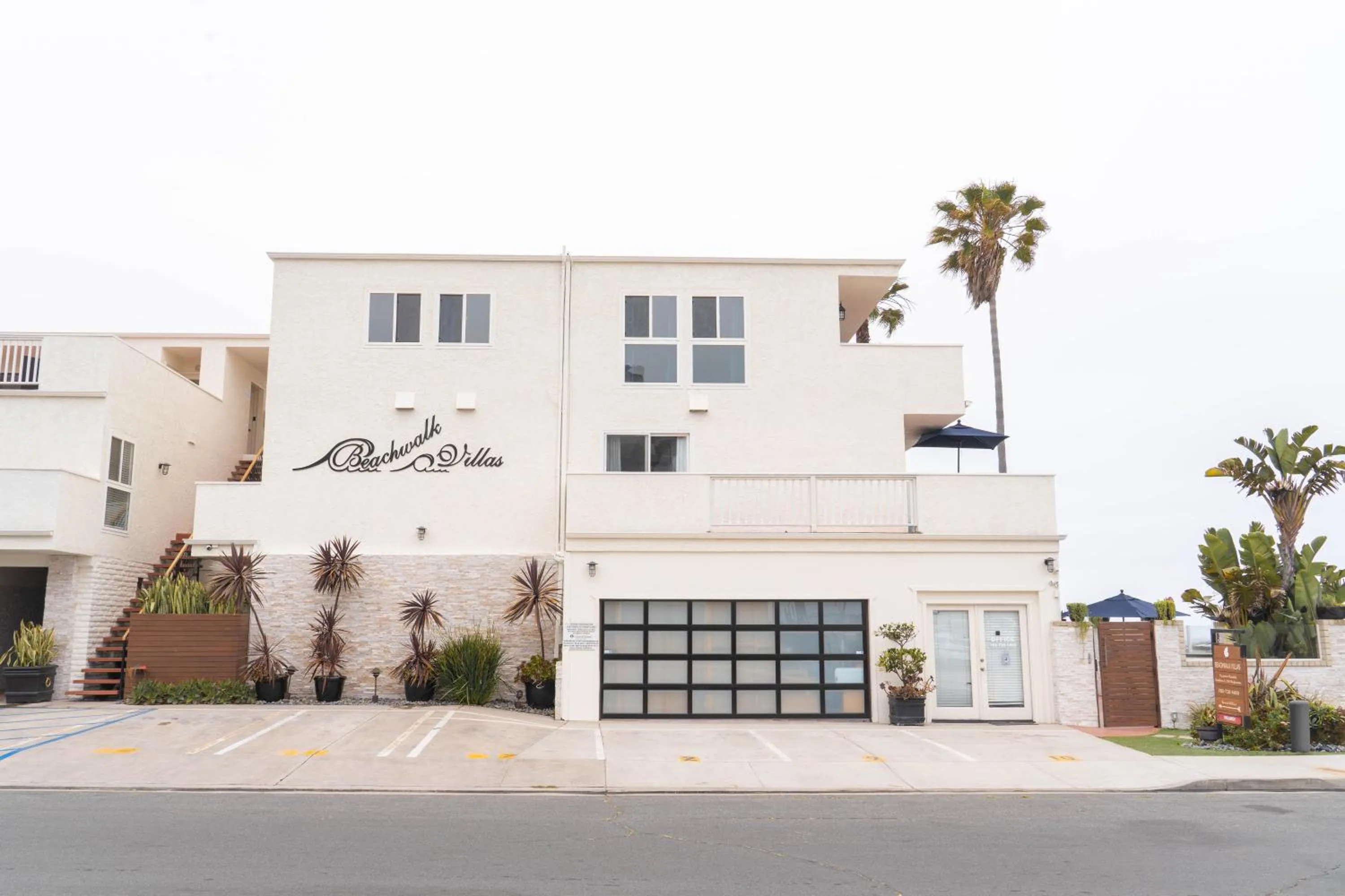 Property building in Beachwalk Villas