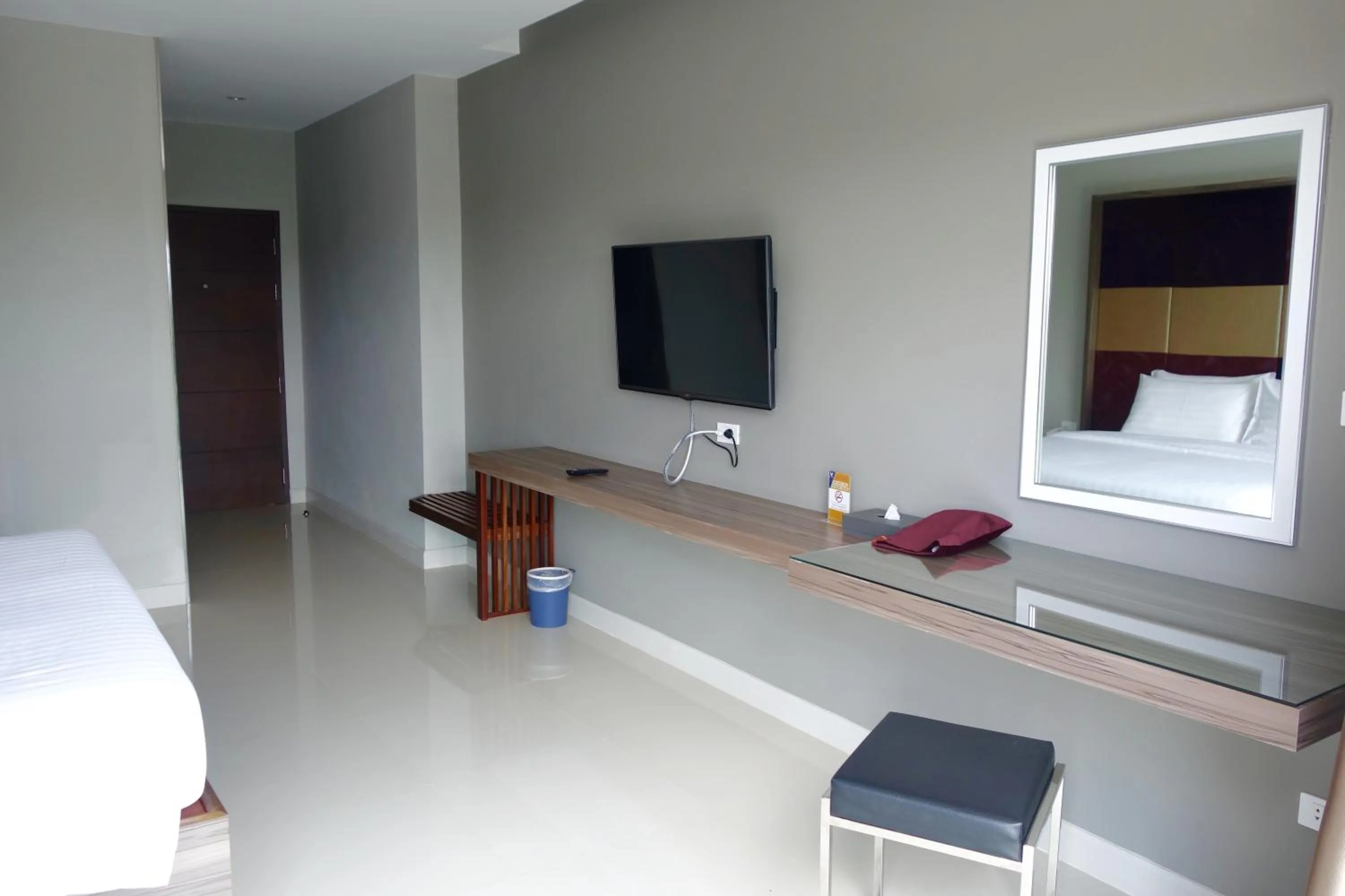 Bedroom, Bed in V Hotel Ubon Ratchathani