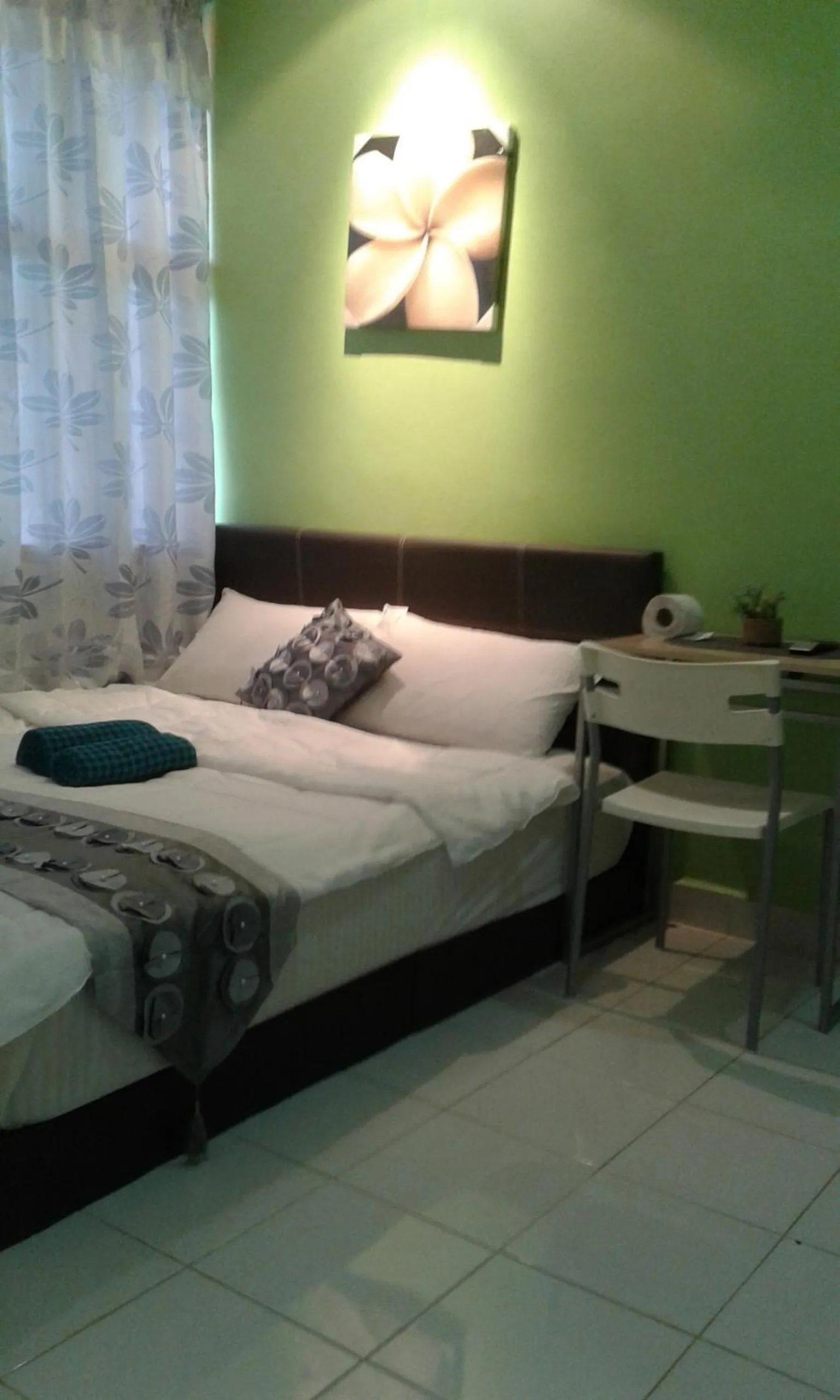 Bedroom, Bed in Best Seven Inn