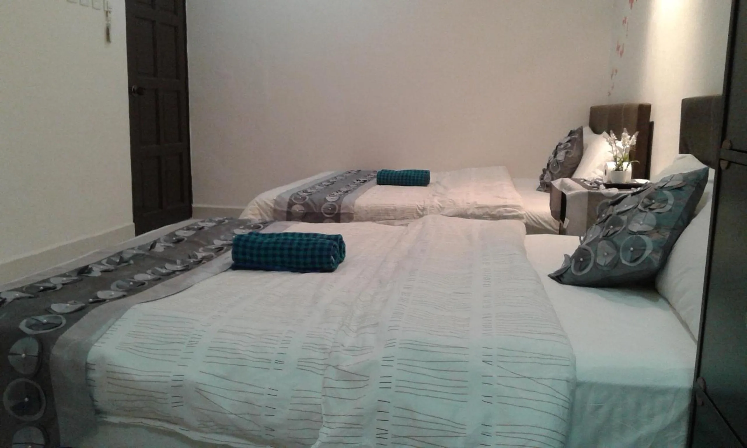 Bedroom, Bed in Best Seven Inn