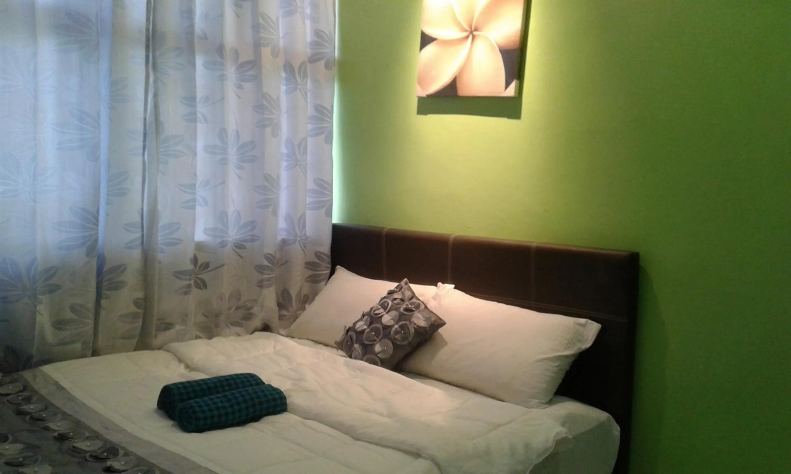 Bedroom, Bed in Best Seven Inn