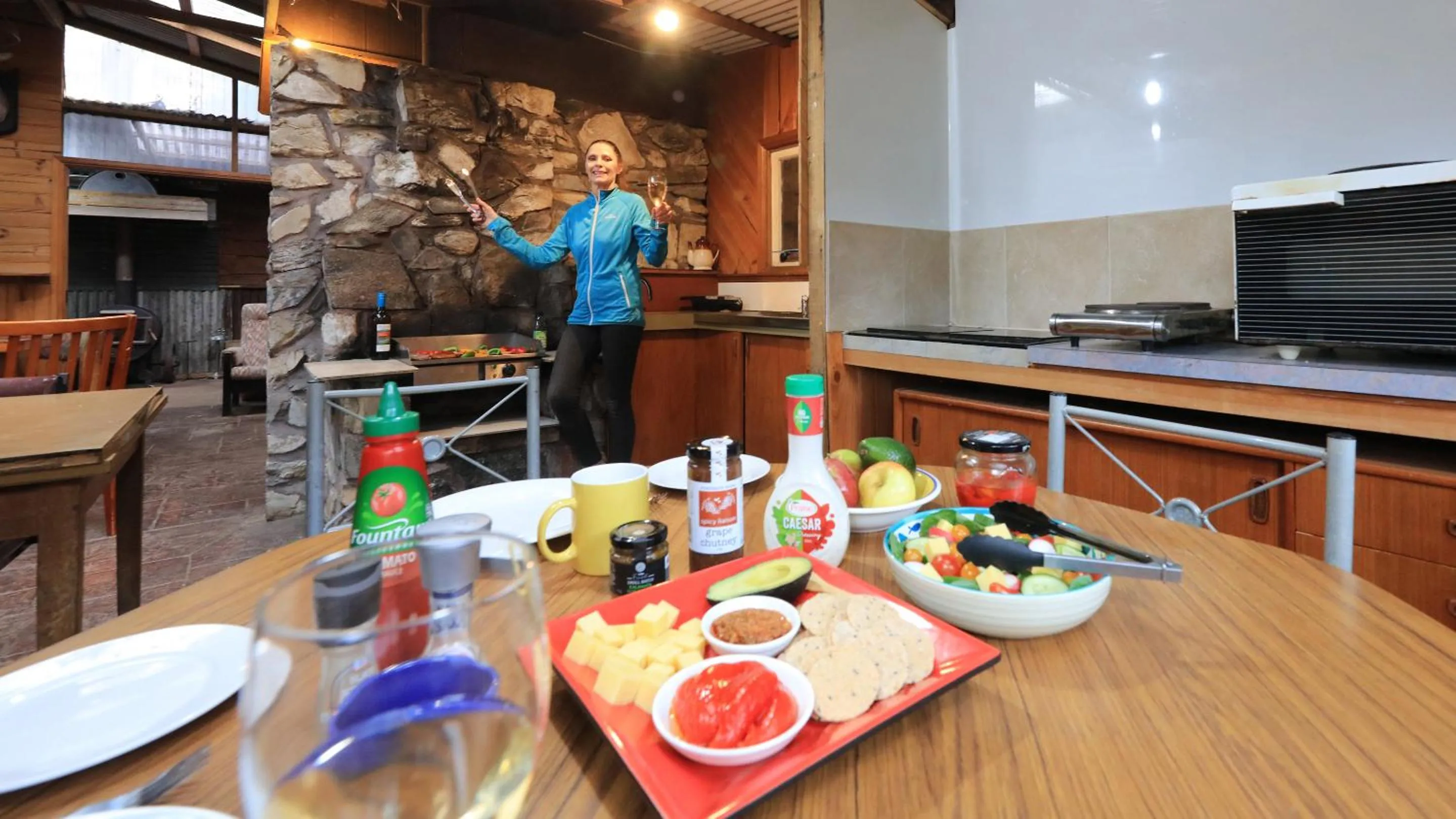 Area and facilities in Crayfish Creek Van & Cabin Park