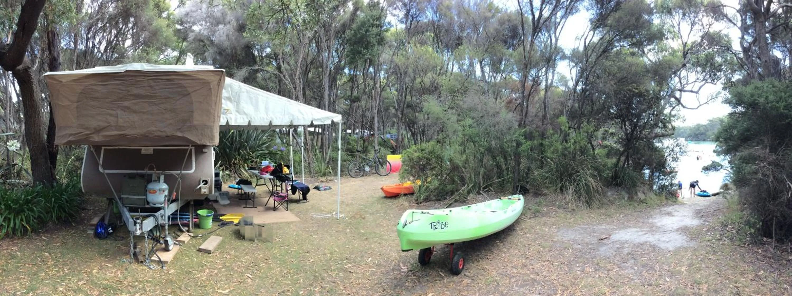 Natural landscape in Crayfish Creek Van & Cabin Park