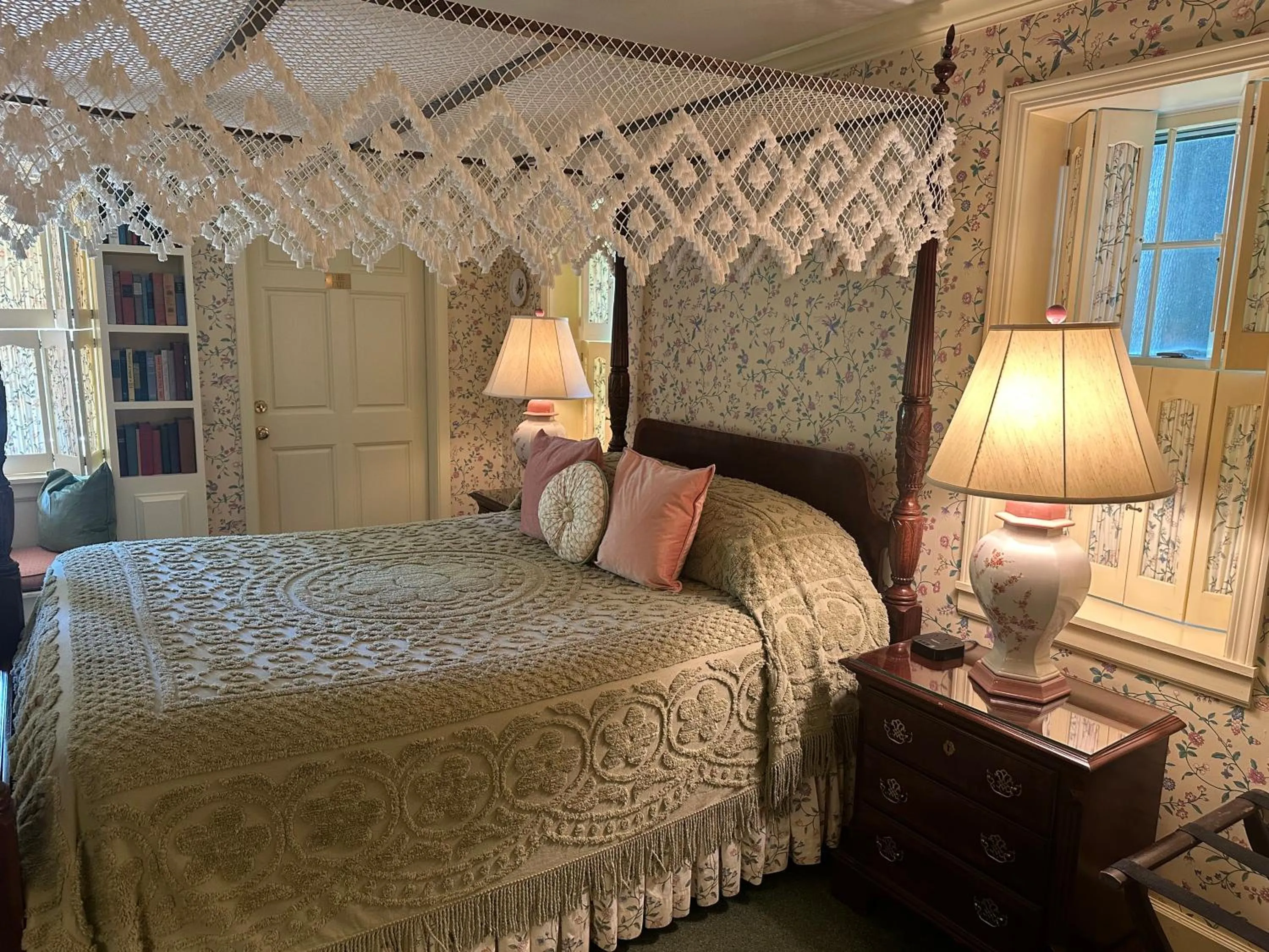 Bed in Asa Ransom House