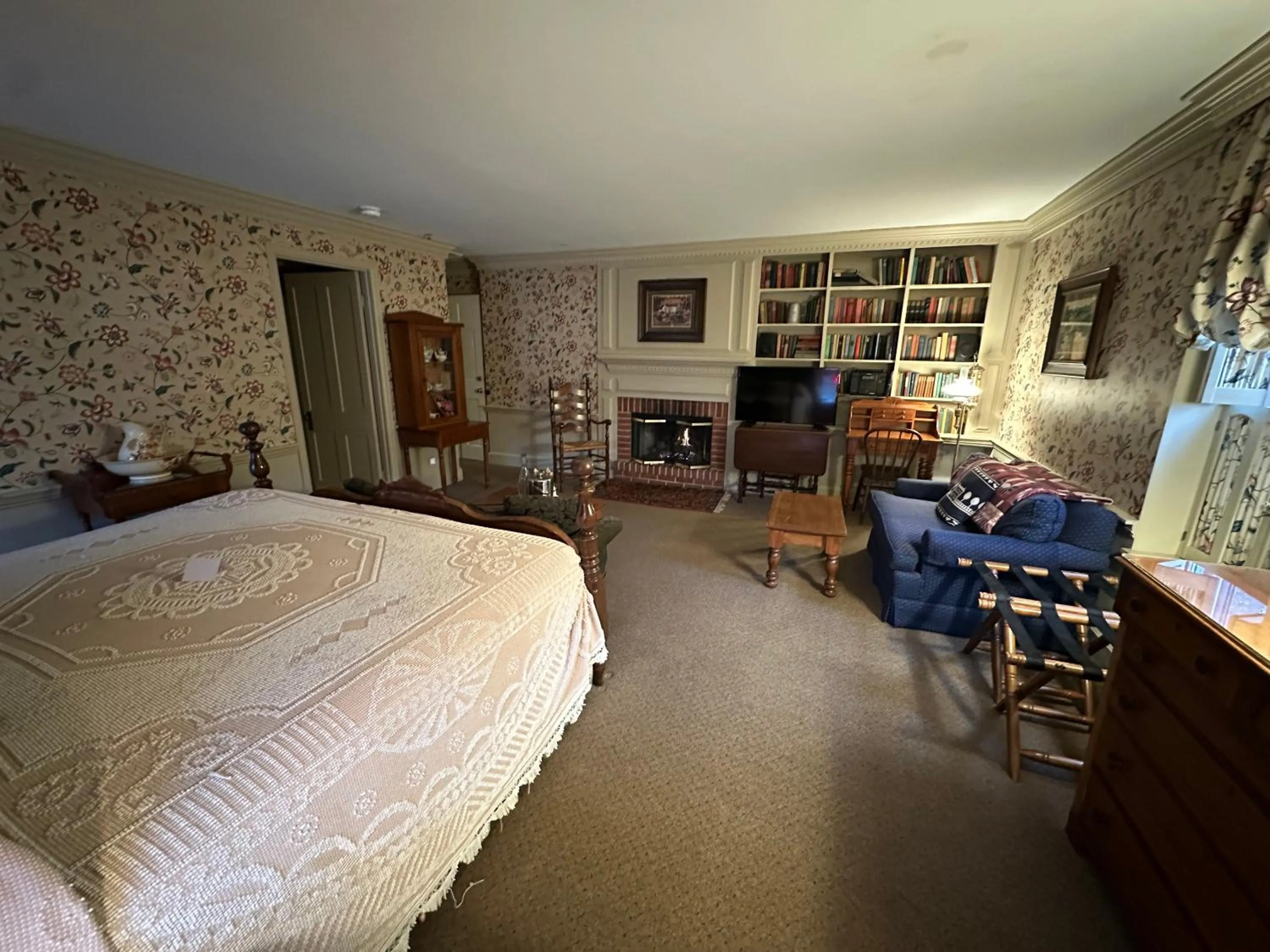 Bedroom, Bed in Asa Ransom House