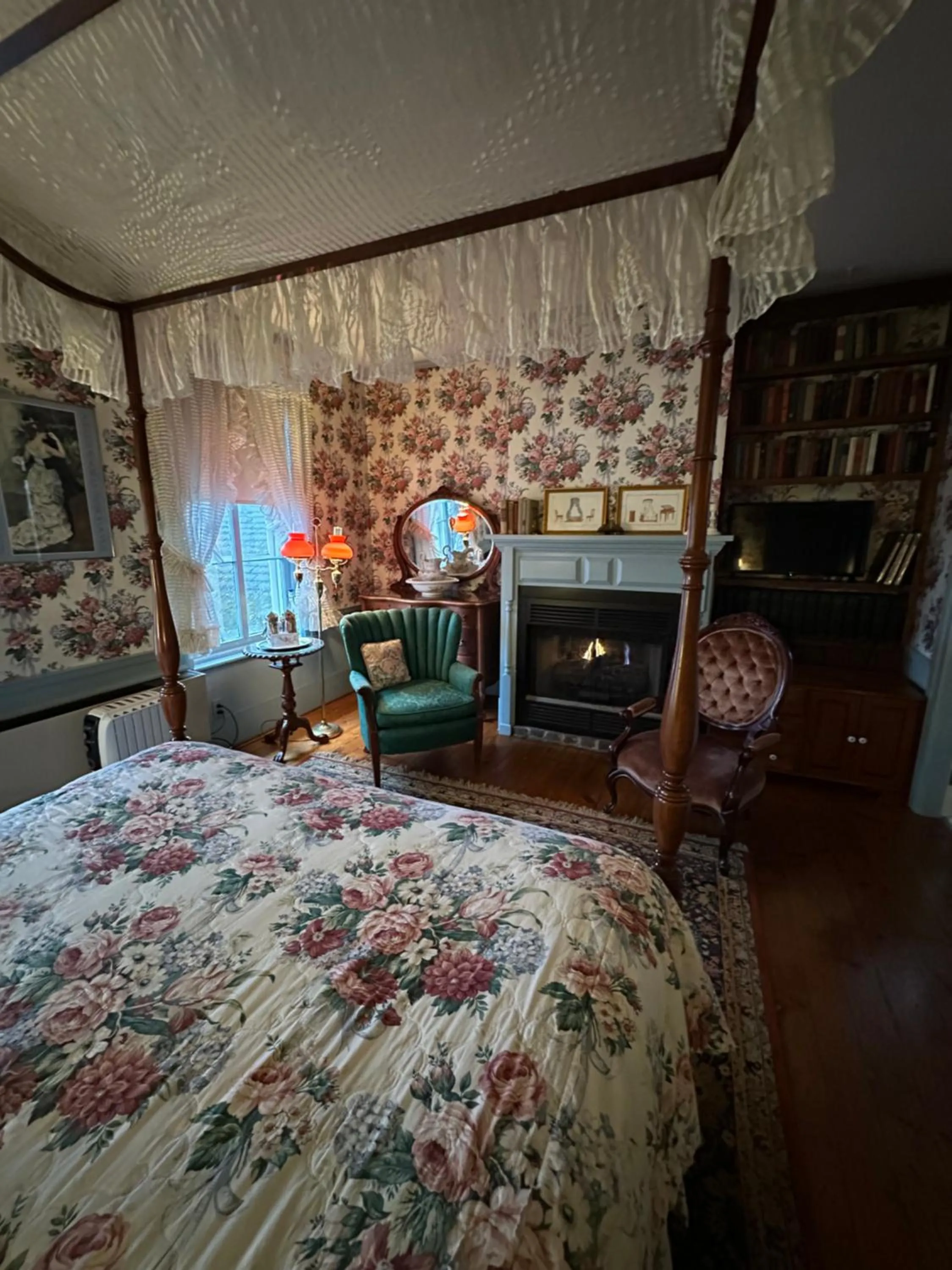 Bedroom, Bed in Asa Ransom House