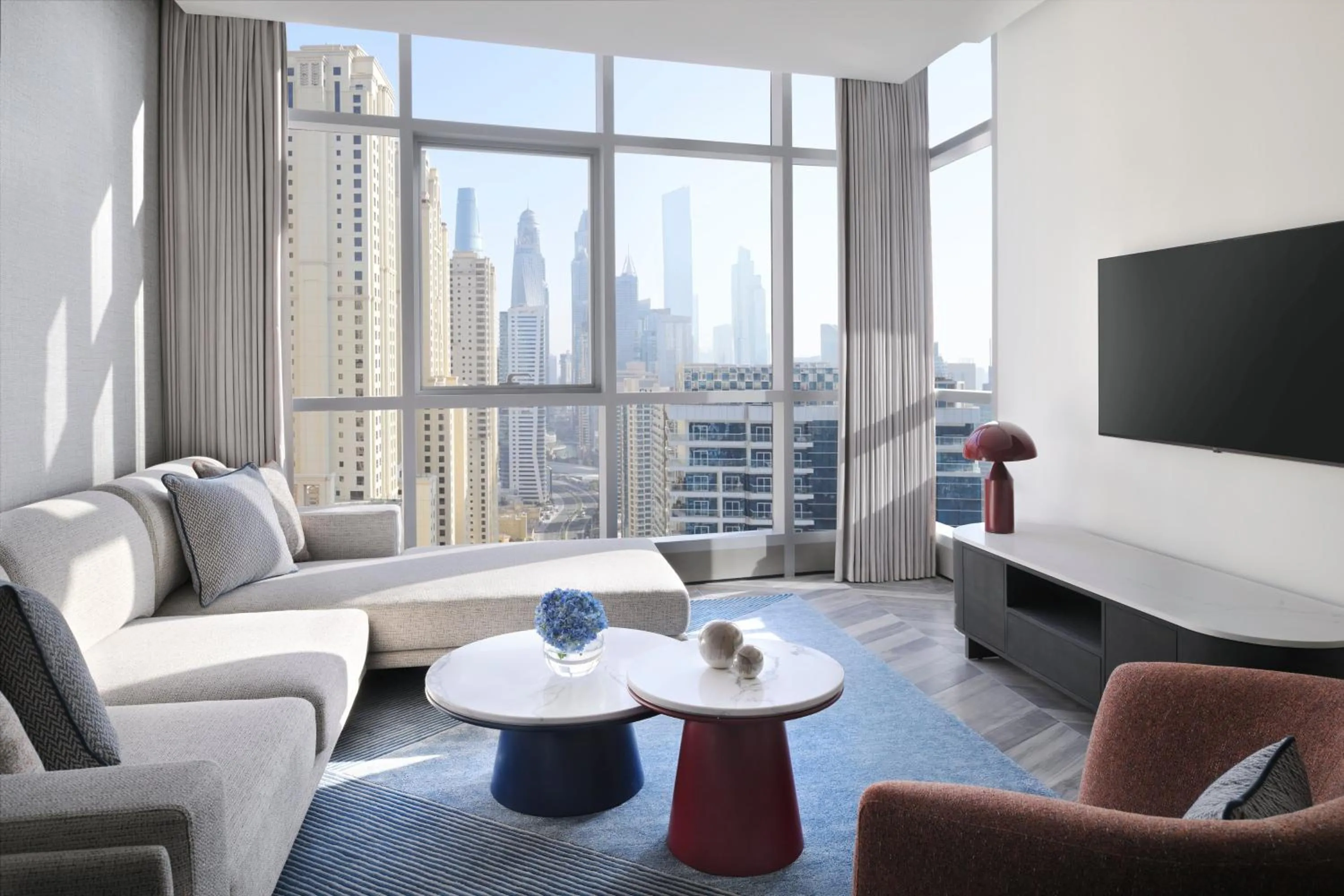 Photo of the whole room in InterContinental Dubai Marina by IHG