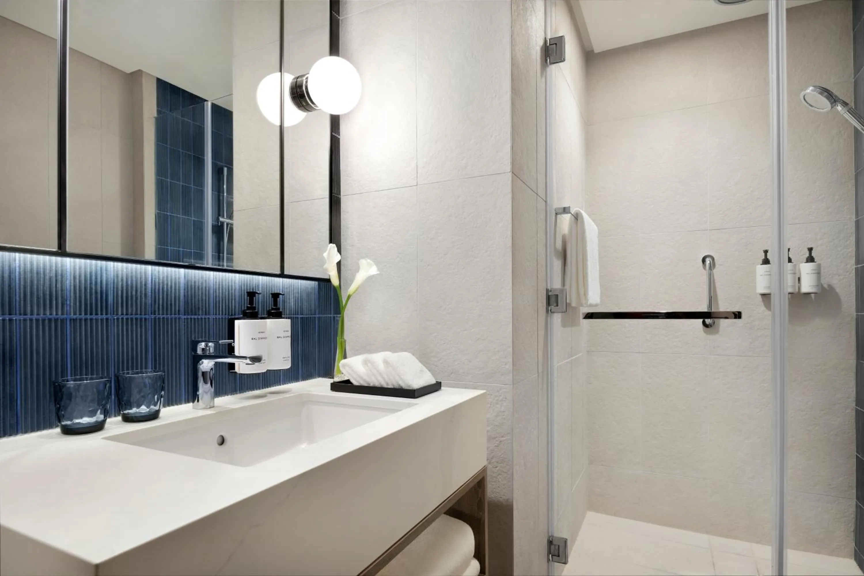 Bathroom in InterContinental Dubai Marina by IHG