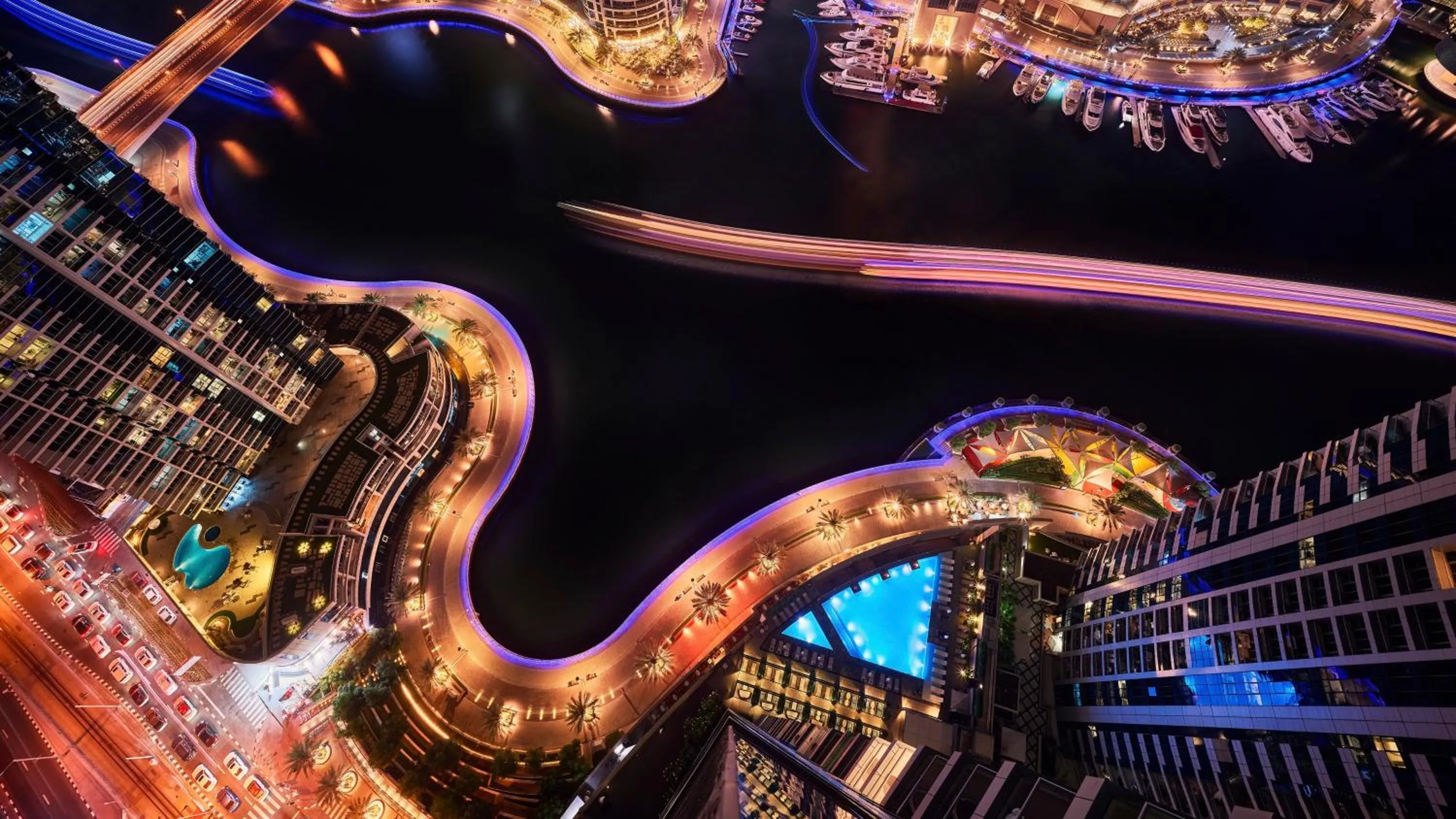 Swimming pool in InterContinental Dubai Marina by IHG