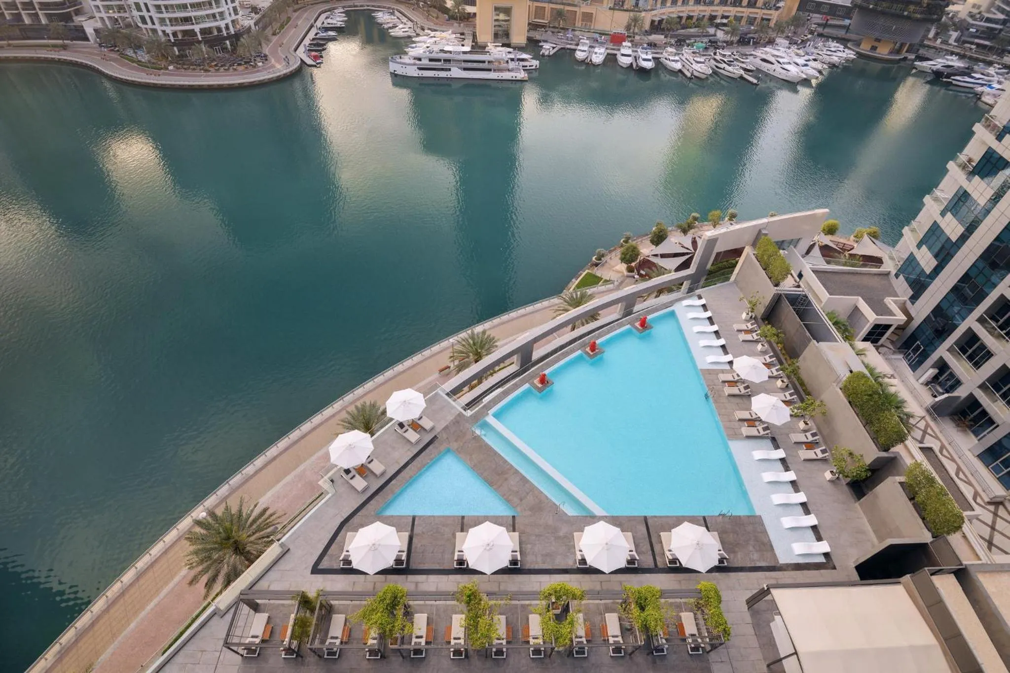 Swimming pool in InterContinental Dubai Marina by IHG