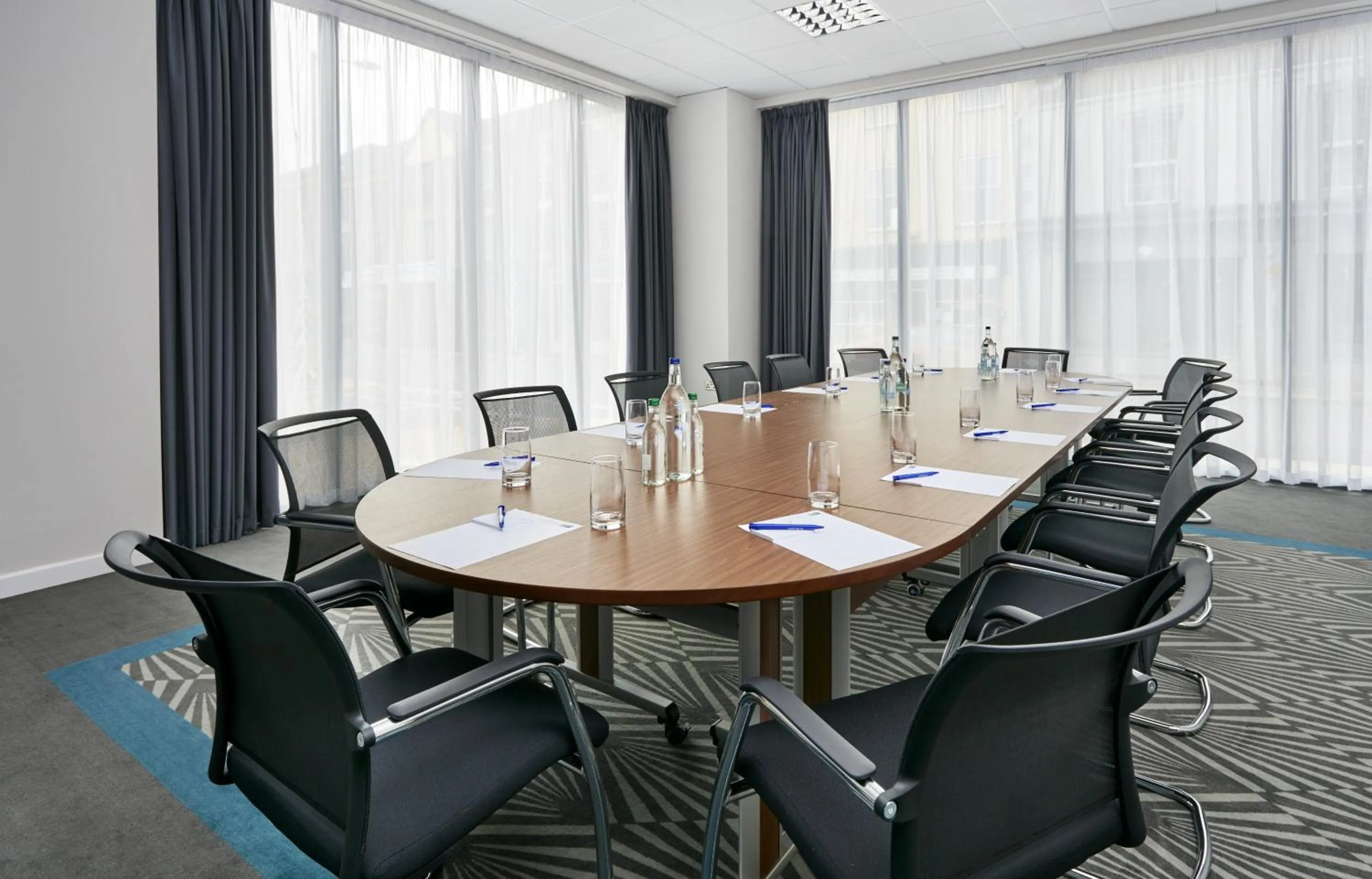 Meeting/conference room in Holiday Inn Express Grimsby by IHG