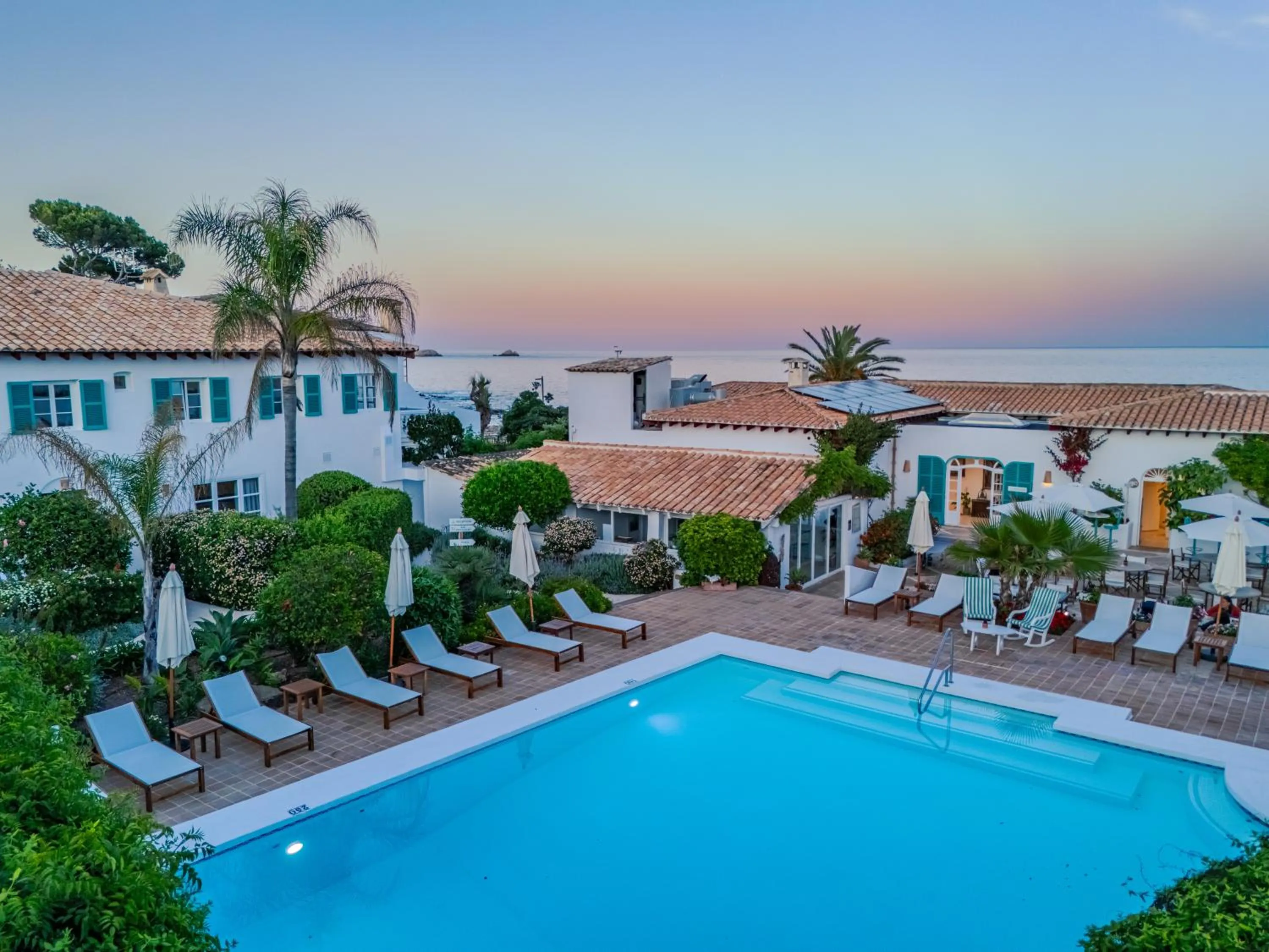 Swimming pool in The Sea Club