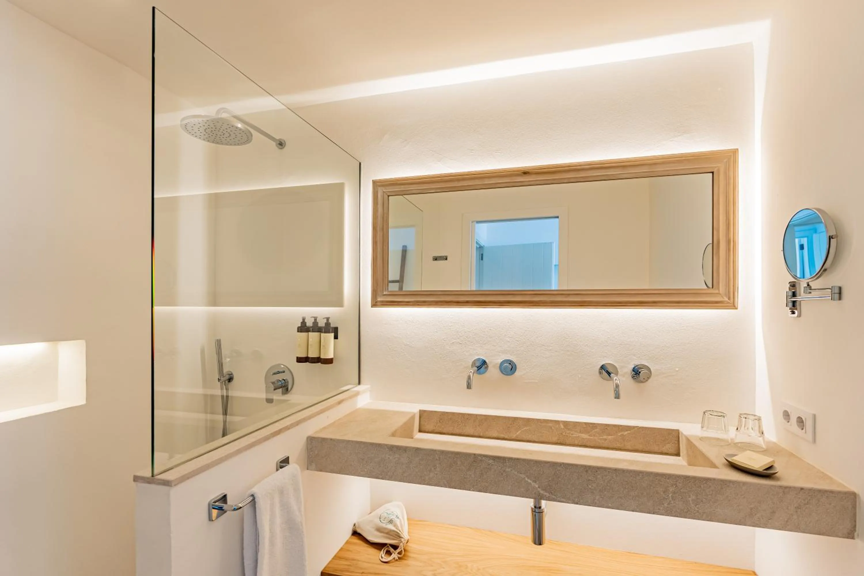 Bathroom in The Sea Club