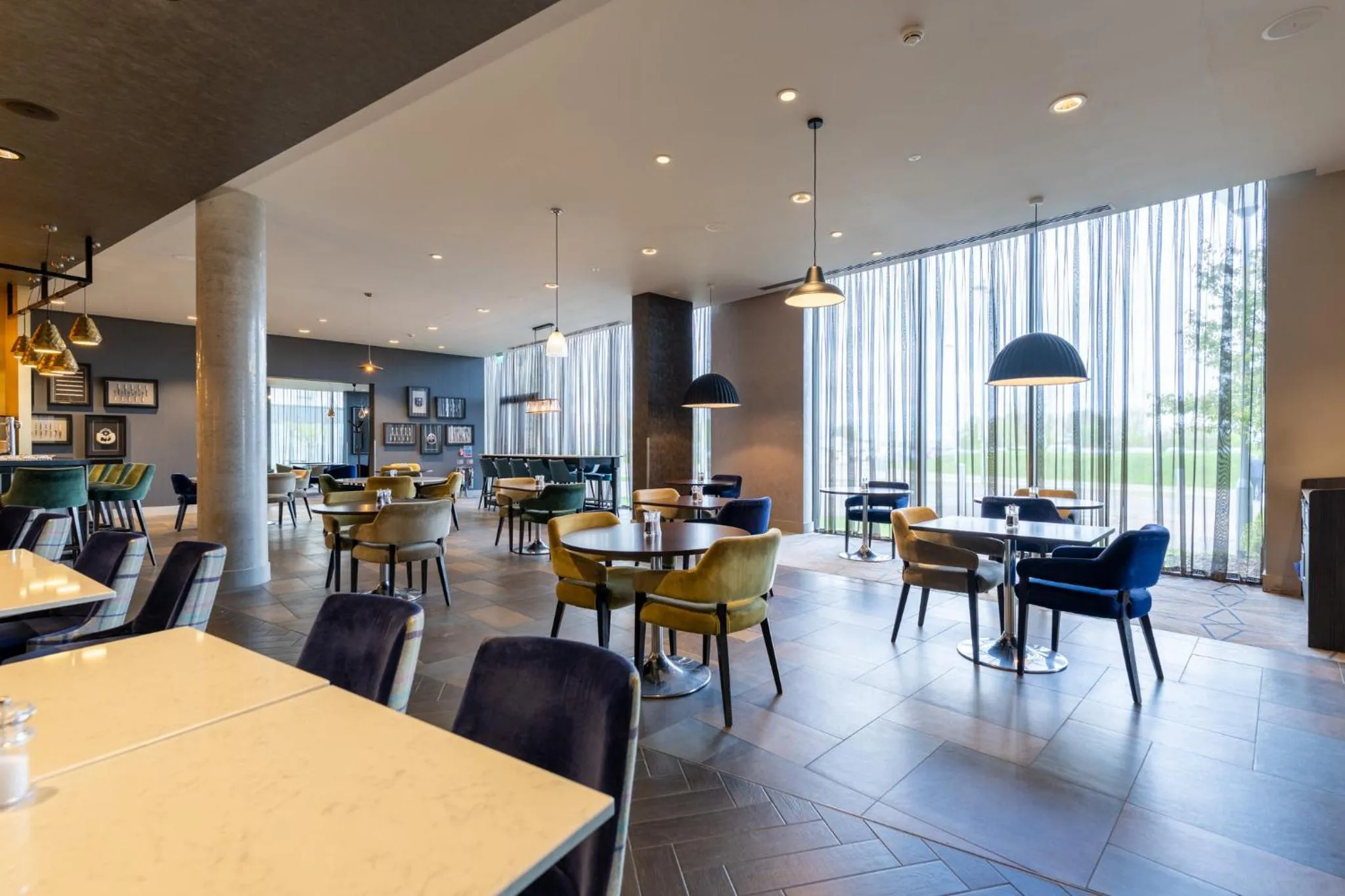 Restaurant/places to eat in Crowne Plaza Aberdeen Airport by IHG