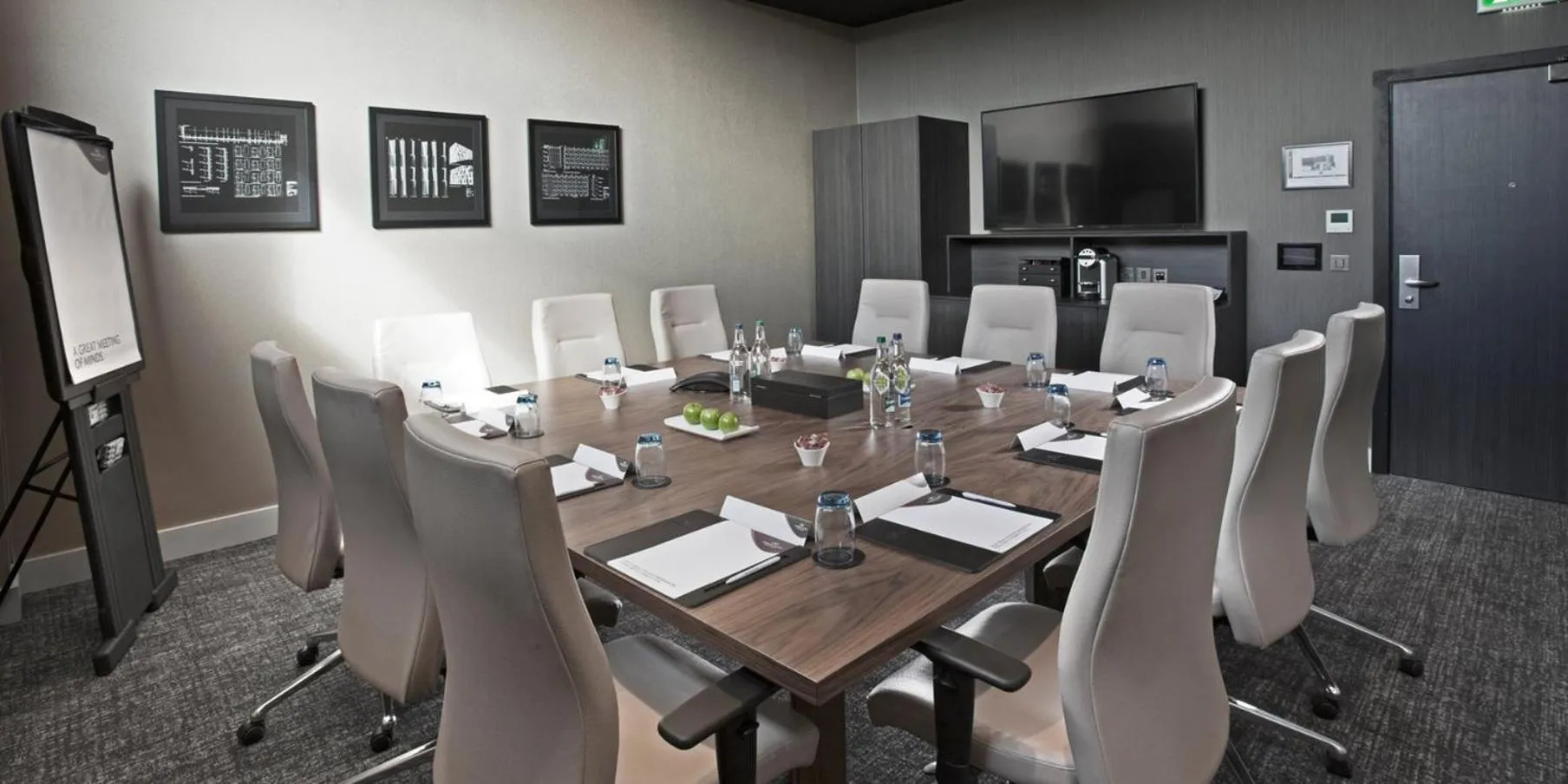 Meeting/conference room in Crowne Plaza Aberdeen Airport by IHG