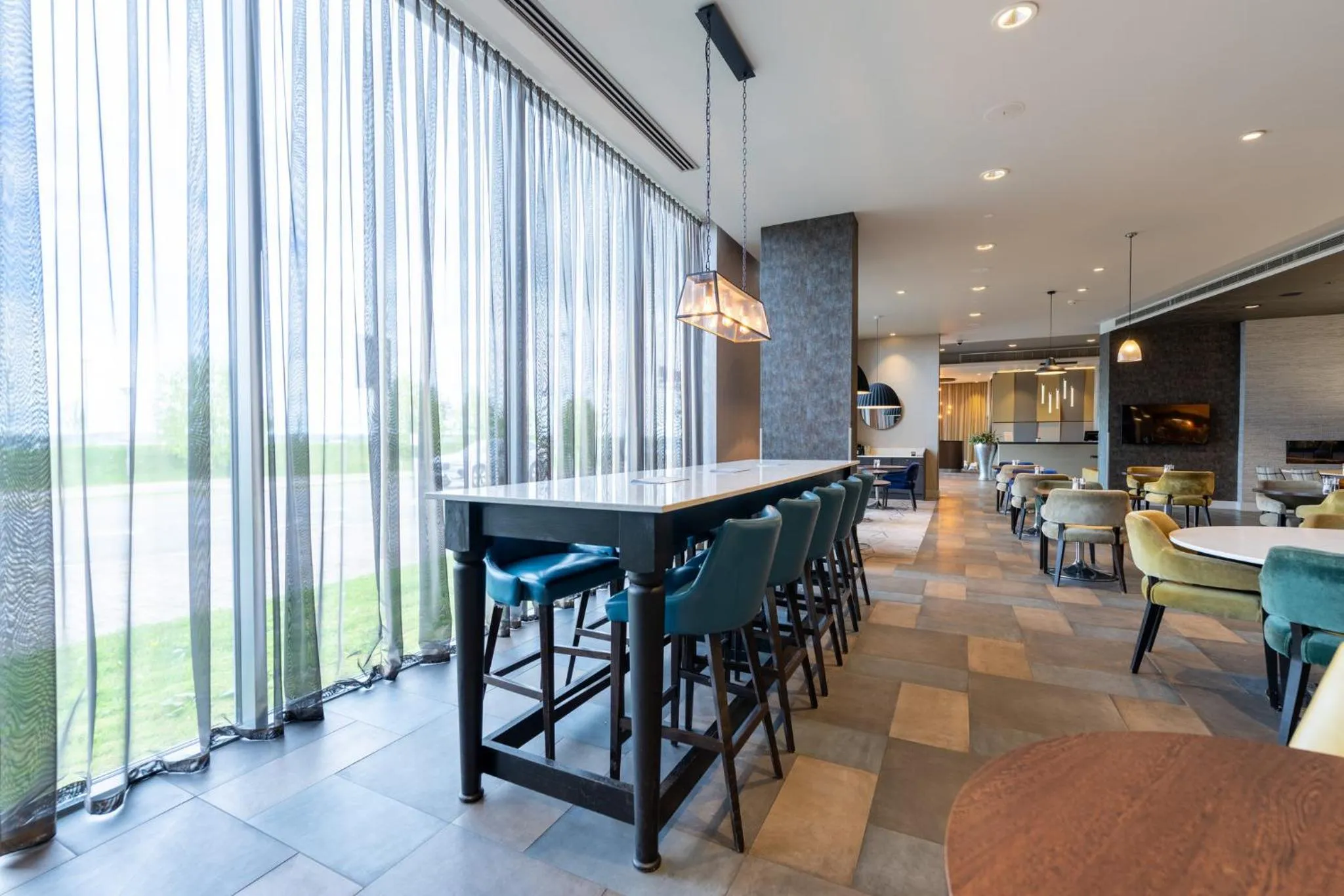 Restaurant/places to eat in Crowne Plaza Aberdeen Airport by IHG