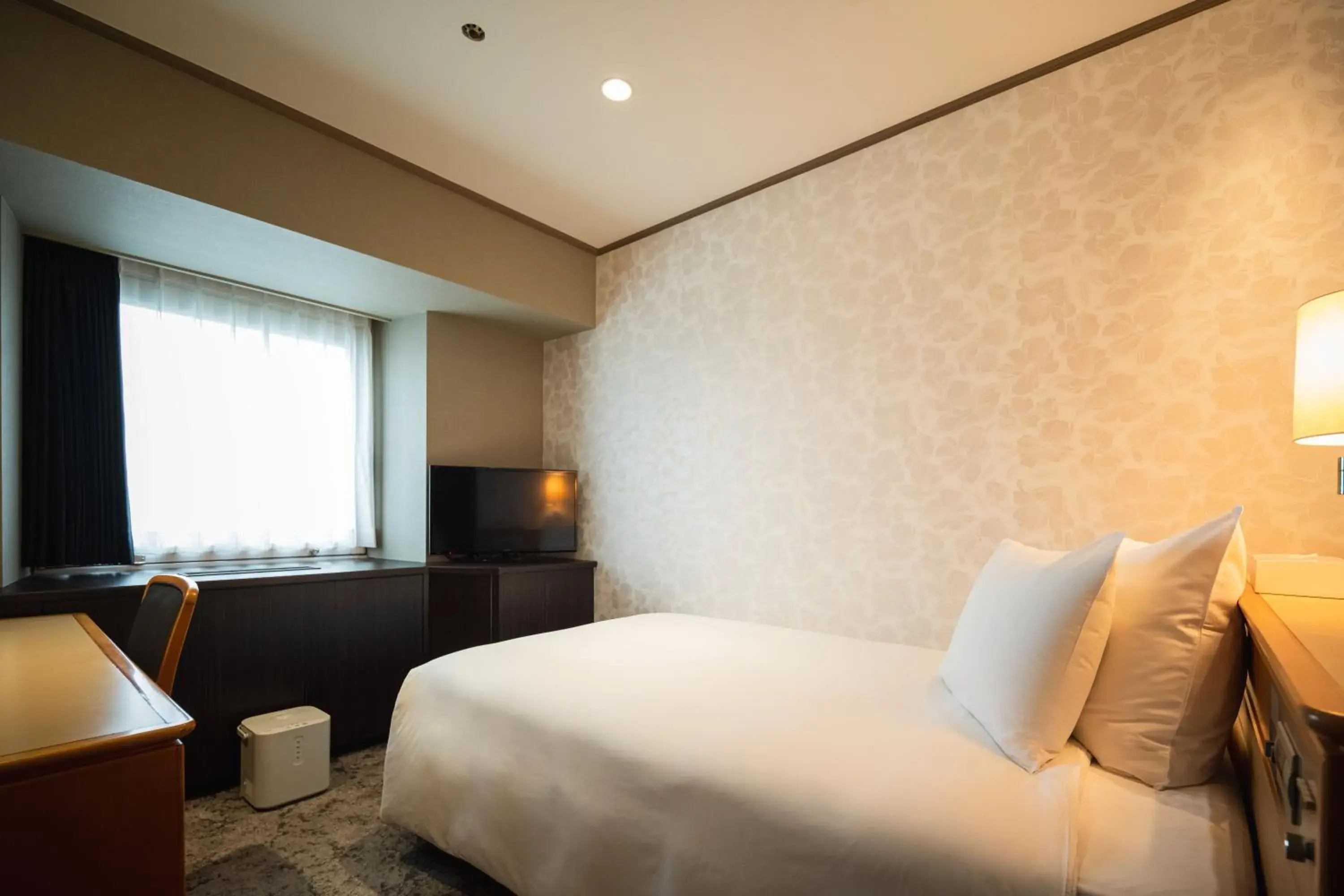 Standard Single Room - single occupancy - Non-Smoking in ANA Crowne Plaza Matsuyama by IHG Standard Single Room - single occupancy - Non-Smoking in ANA Crowne Plaza Matsuyama by IHG