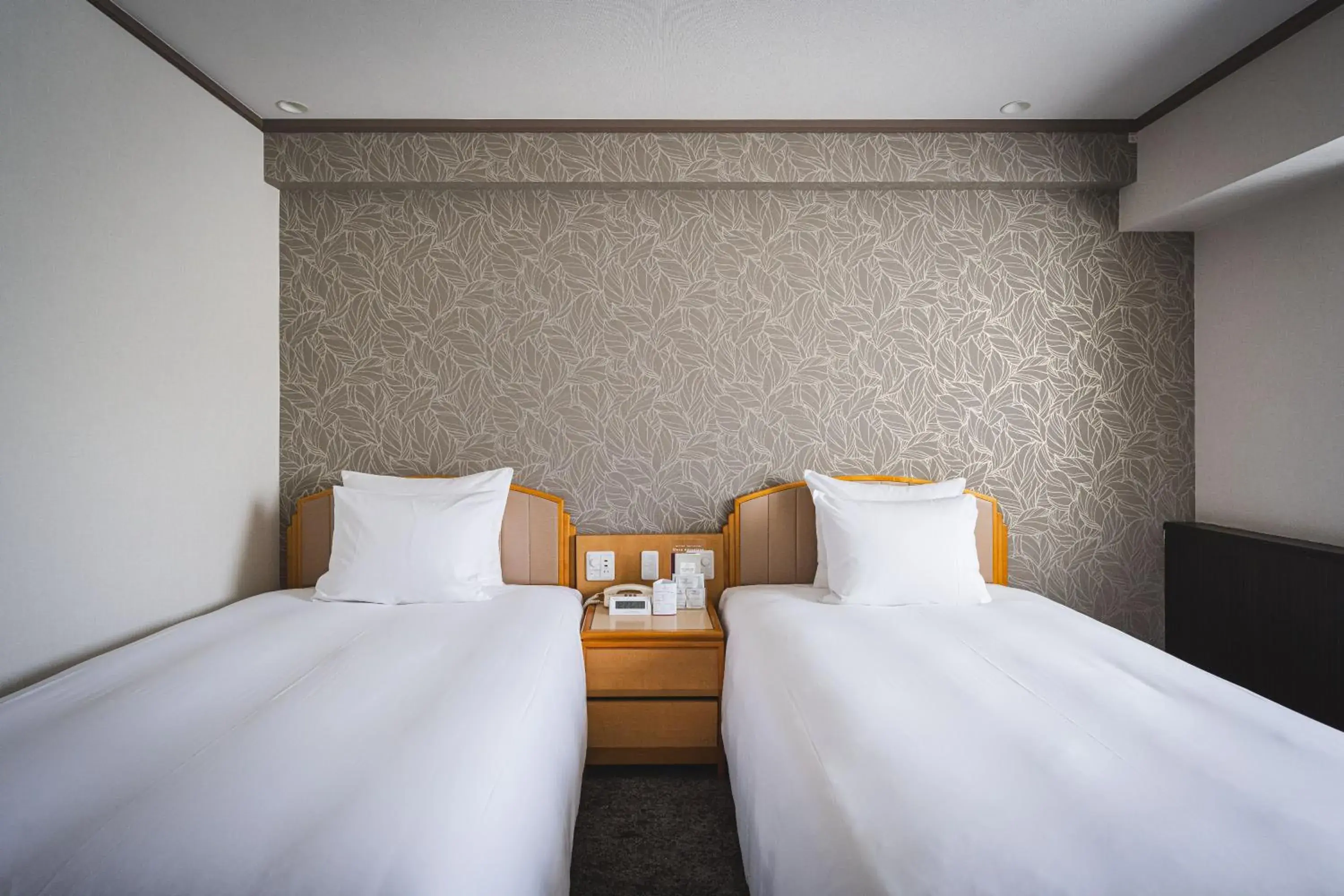 Premium Twin Room - single occupancy - Central Building in ANA Crowne Plaza Matsuyama by IHG Premium Twin Room - single occupancy - Central Building in ANA Crowne Plaza Matsuyama by IHG