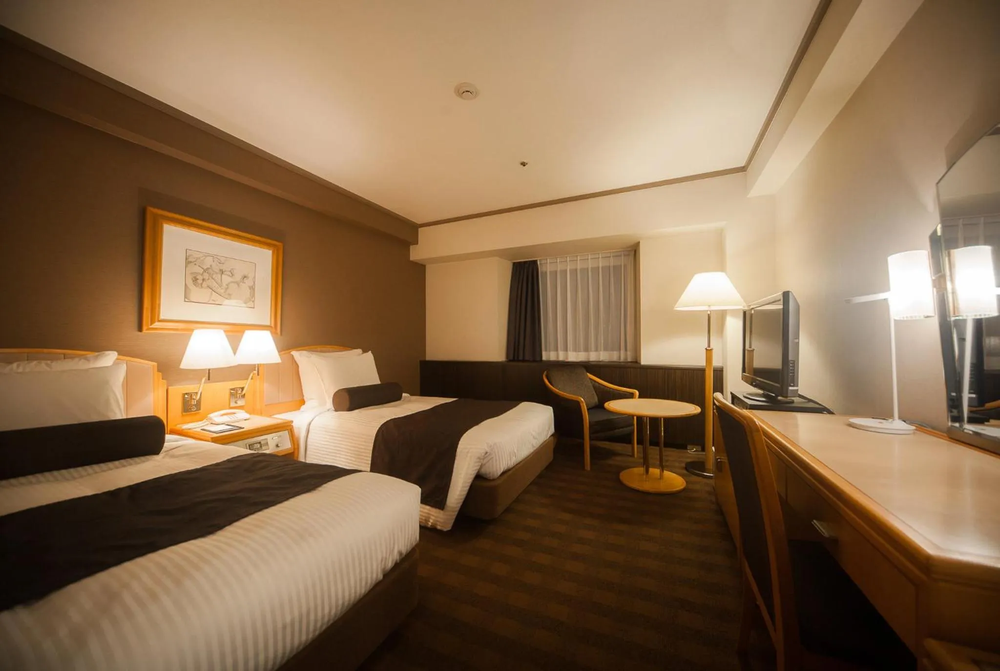 Photo of the whole room, Bed in ANA Crowne Plaza Matsuyama by IHG