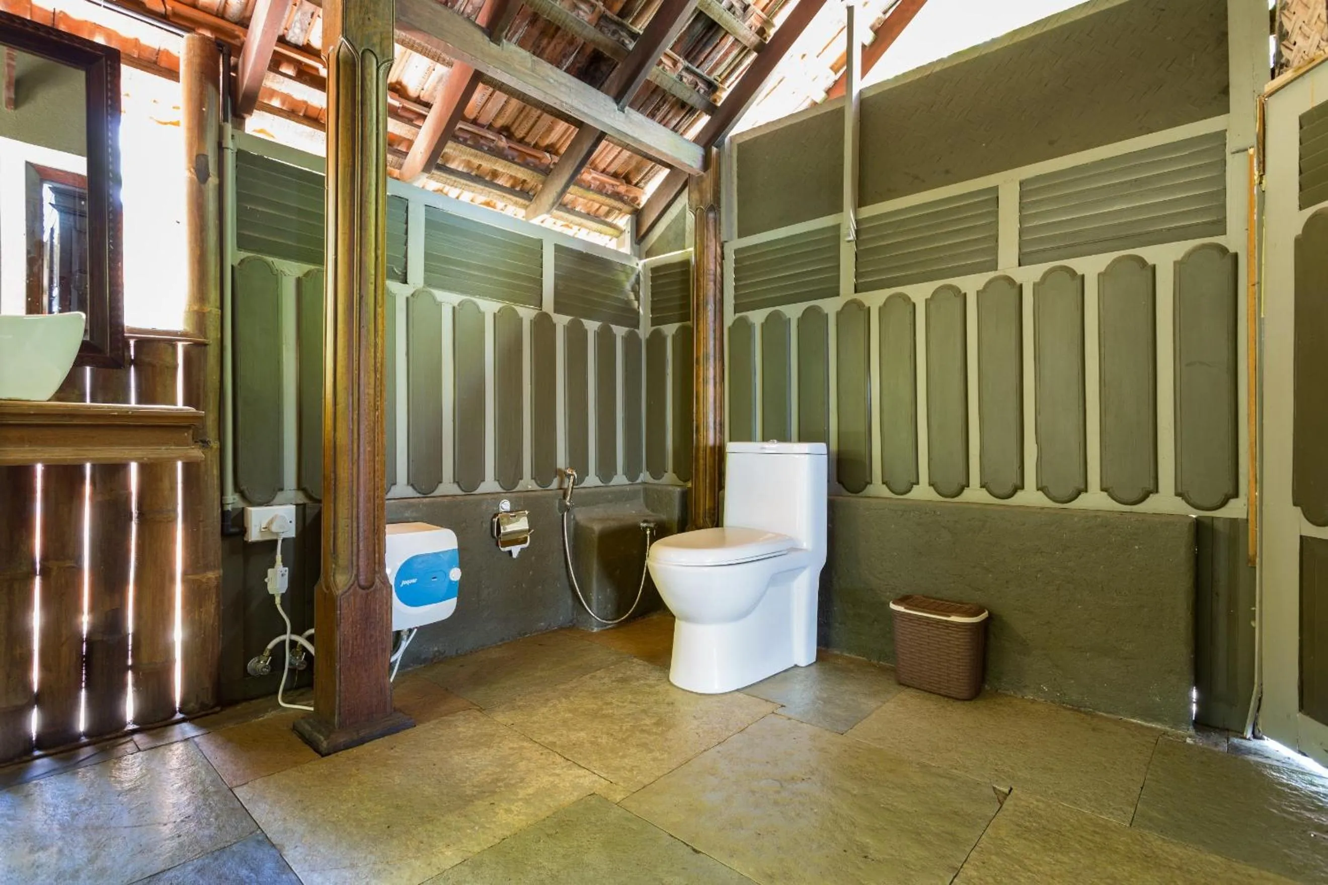 Spring in Azure Tides Marari