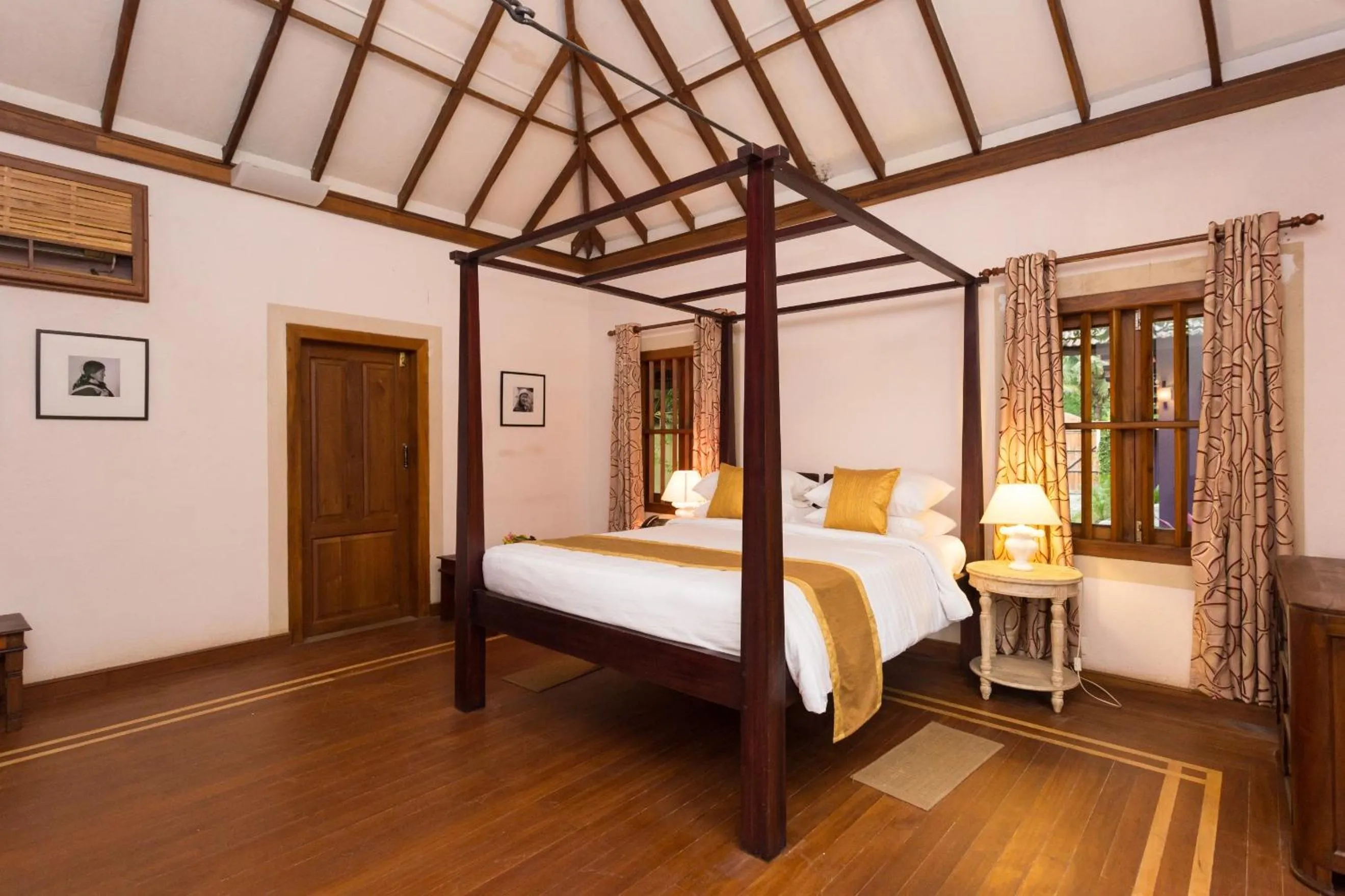 Bathroom, Bed in Azure Tides Marari