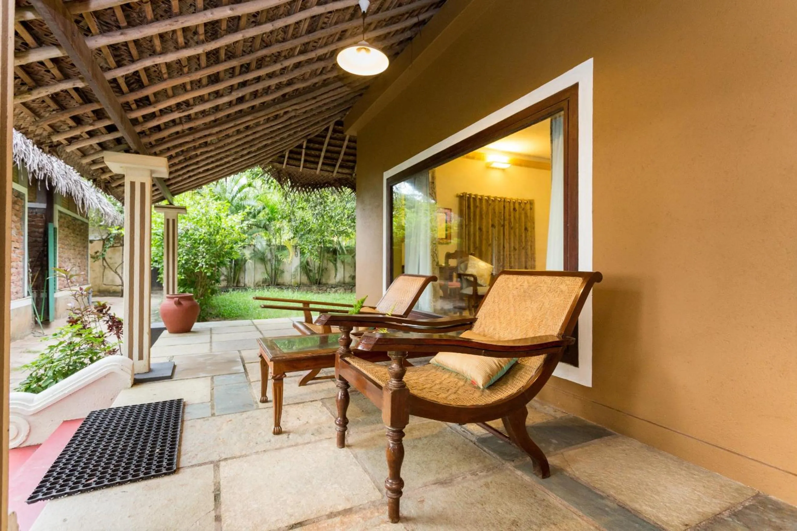 Day in Azure Tides Marari