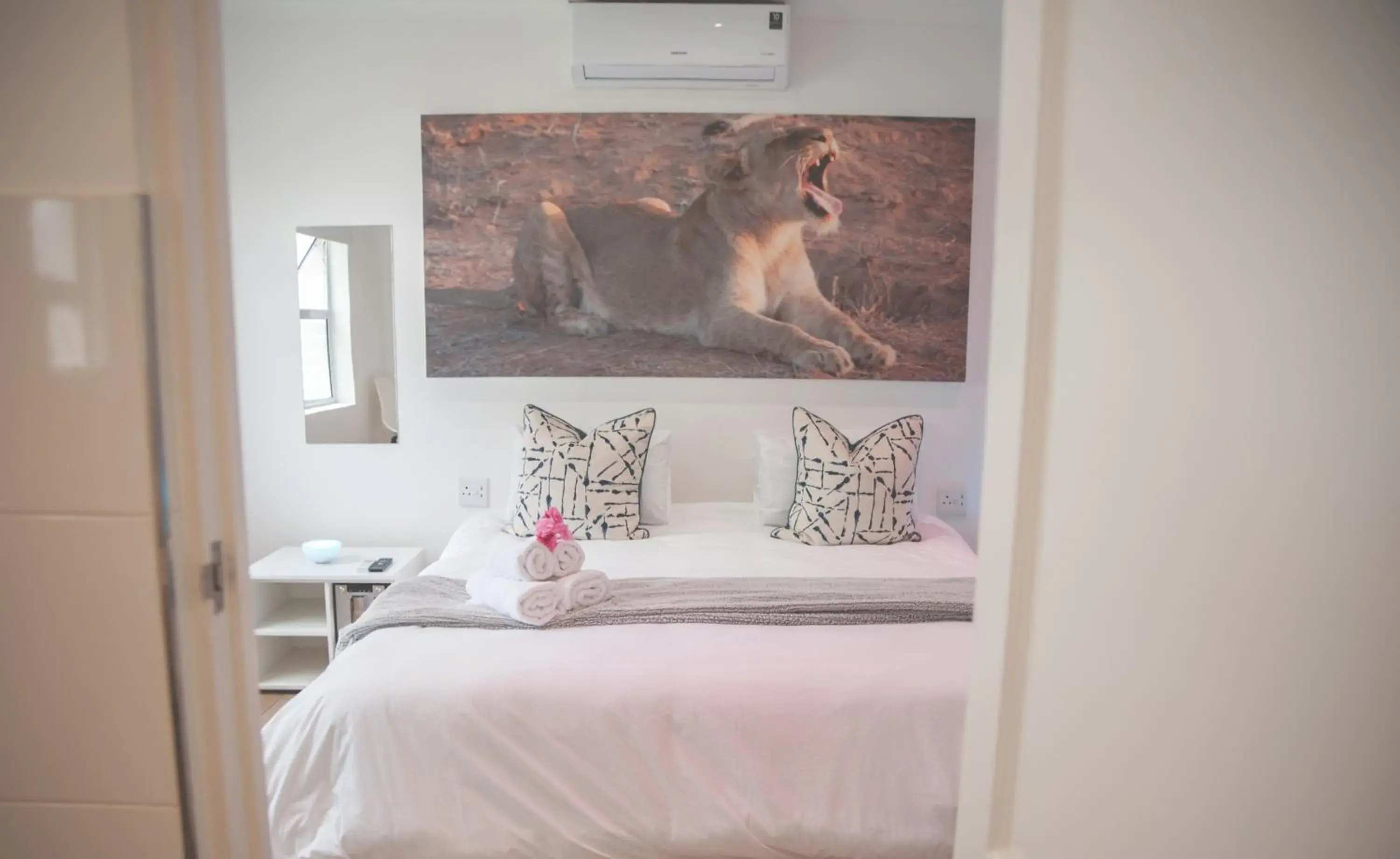 Deluxe Double Room in theLAB Franschhoek Deluxe Double Room in theLAB Franschhoek