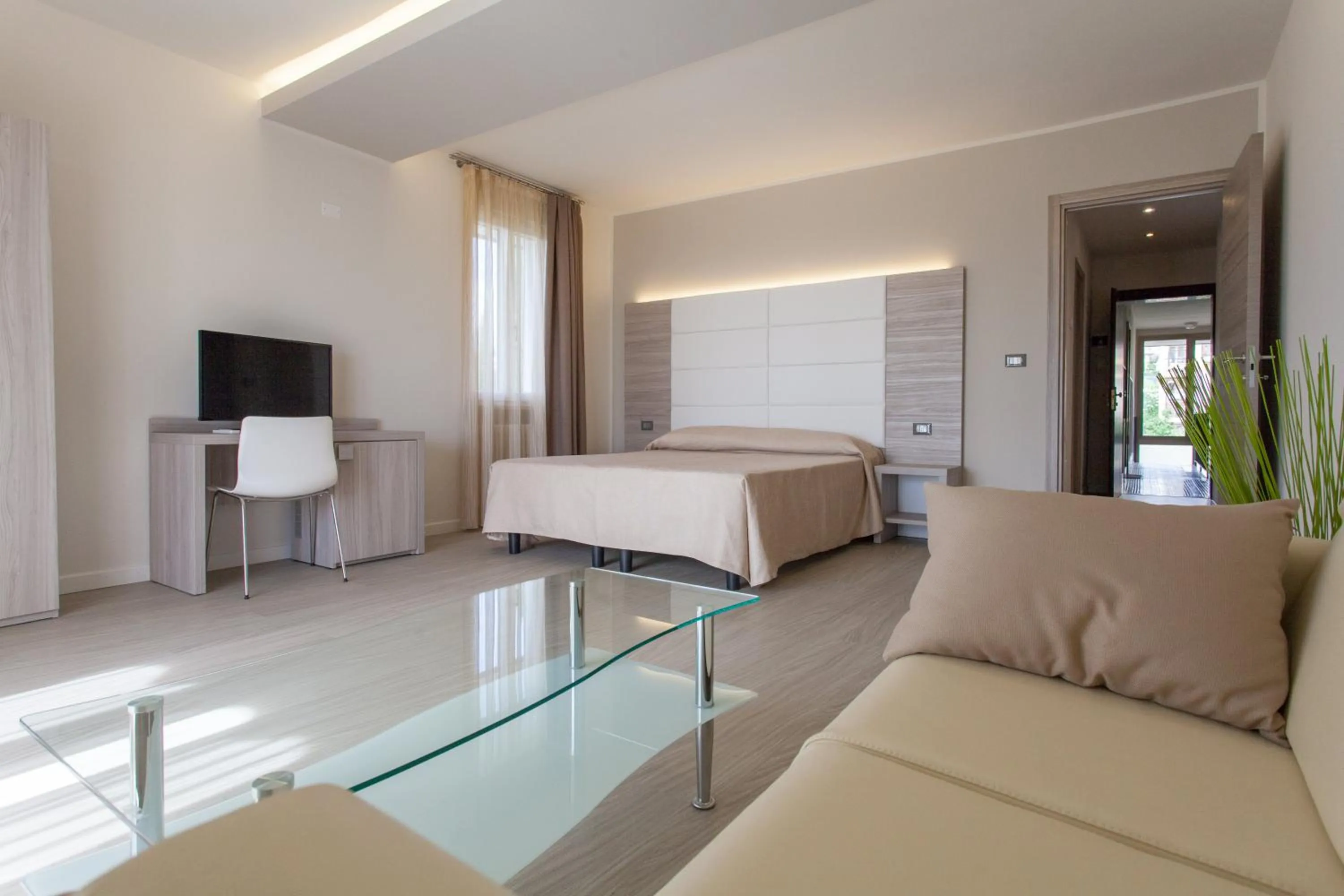 Bed in Hotel GARDENIA & Villa CHARME Adults Friendly 4Star service