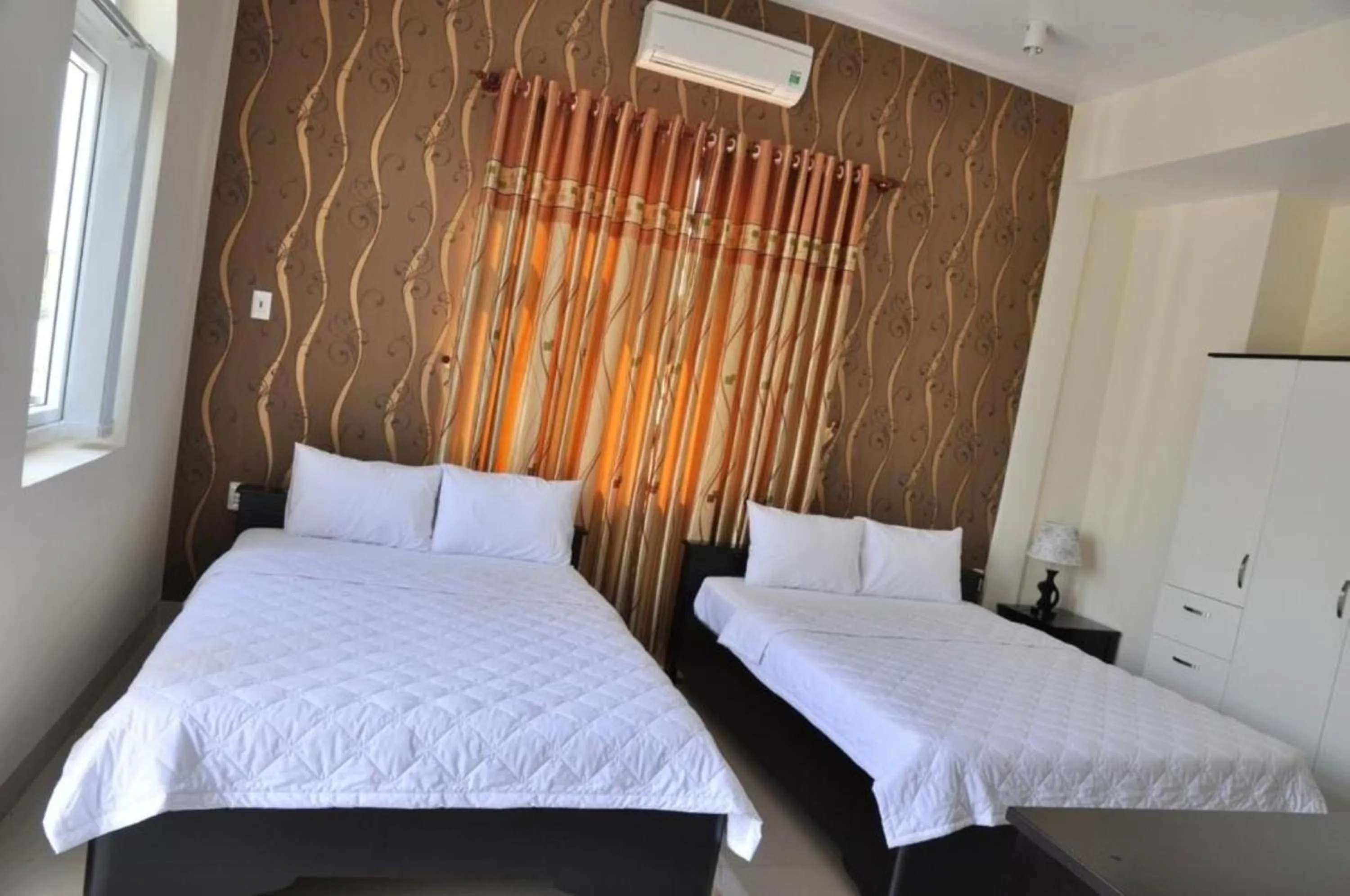 Photo of the whole room, Bed in Tan Duy Hotel