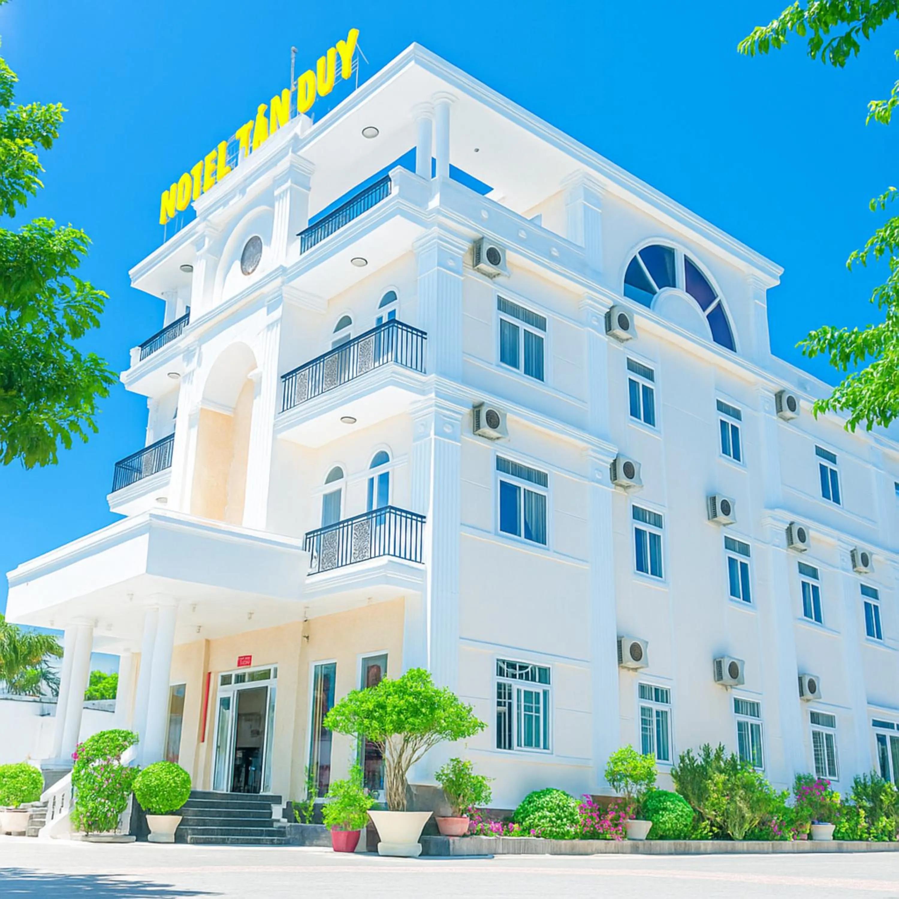 Property building in Tan Duy Hotel