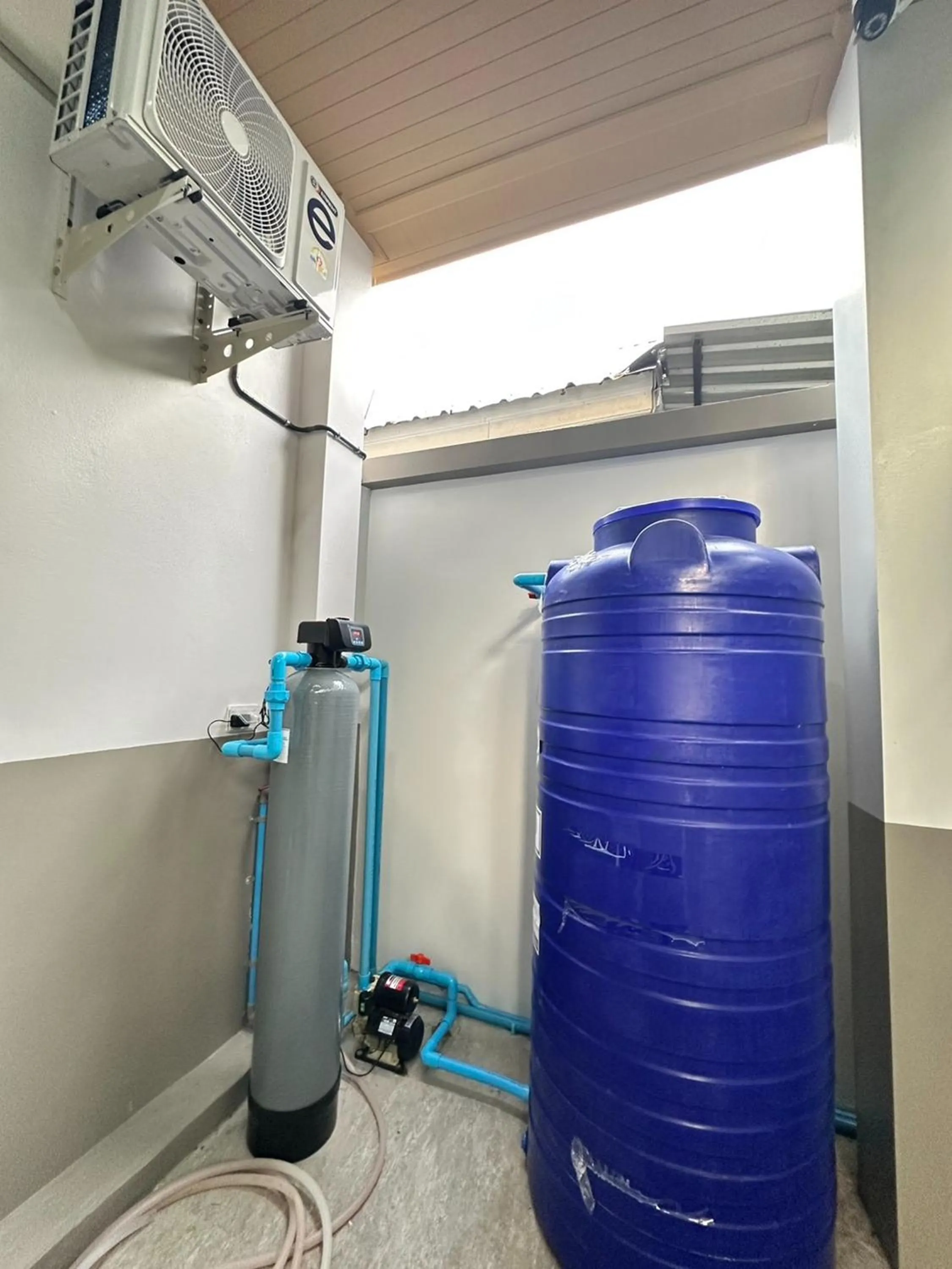 Area and facilities in Golden Palm Resort