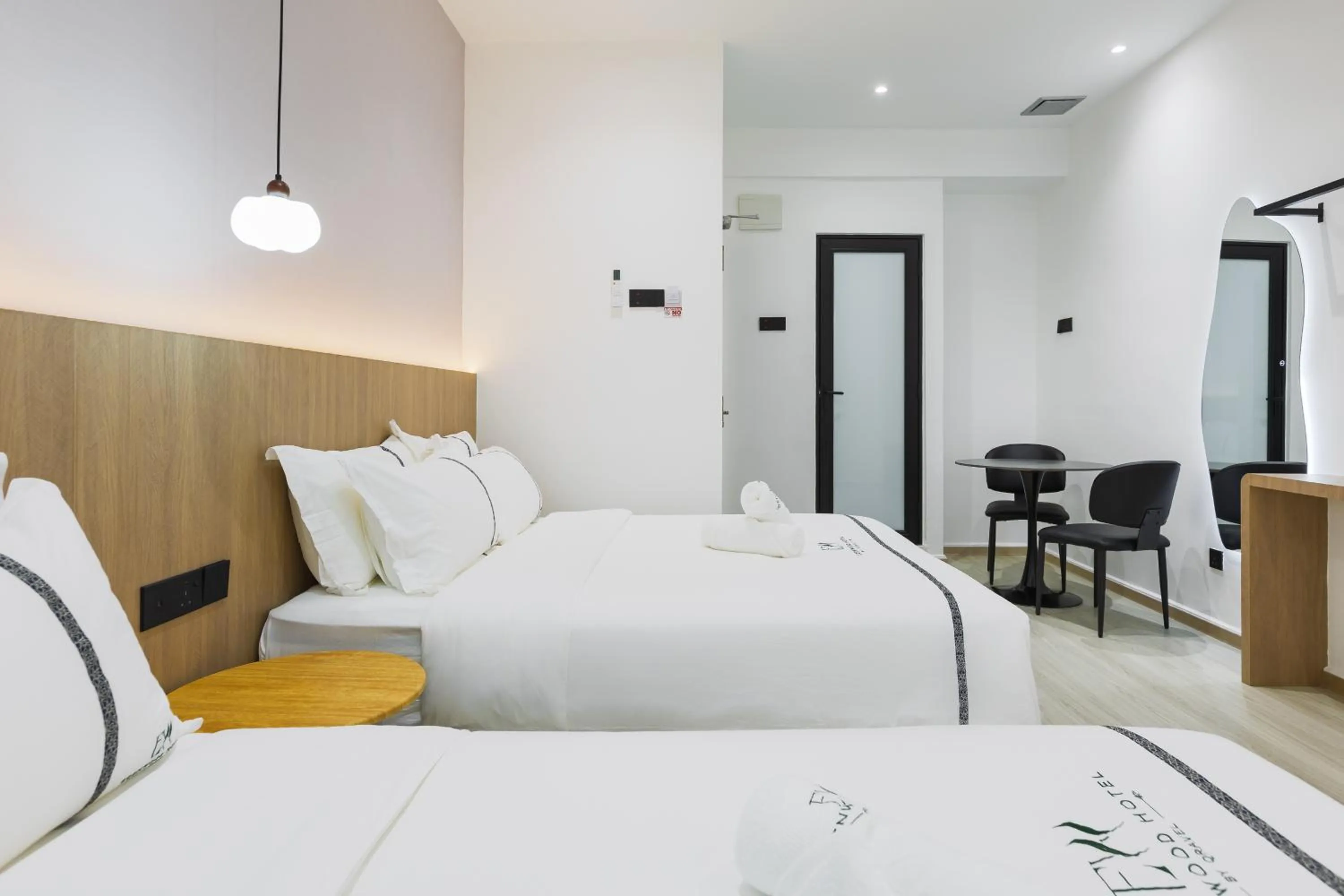 Bed in Edenwood Hotel