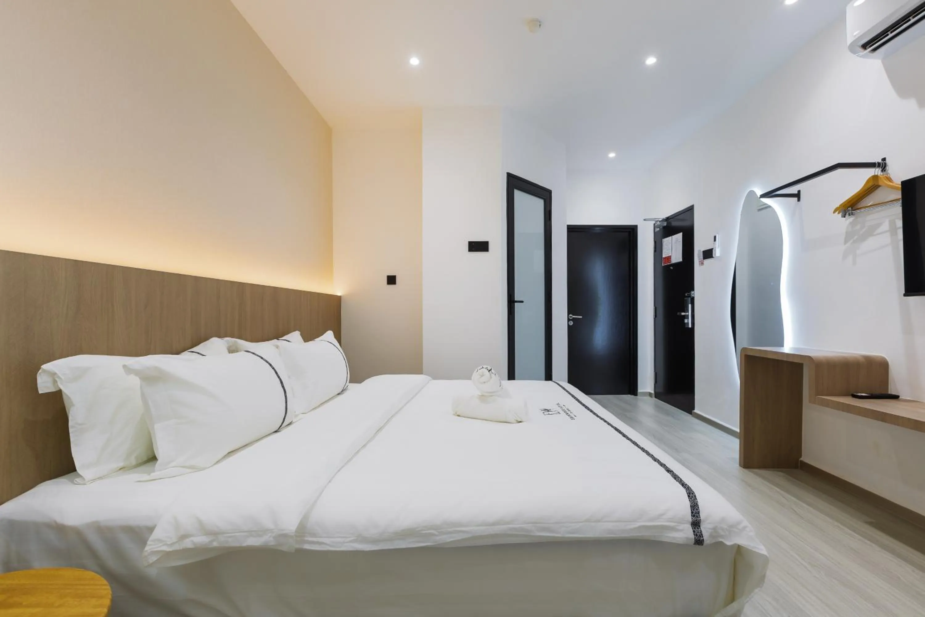 Bed in Edenwood Hotel