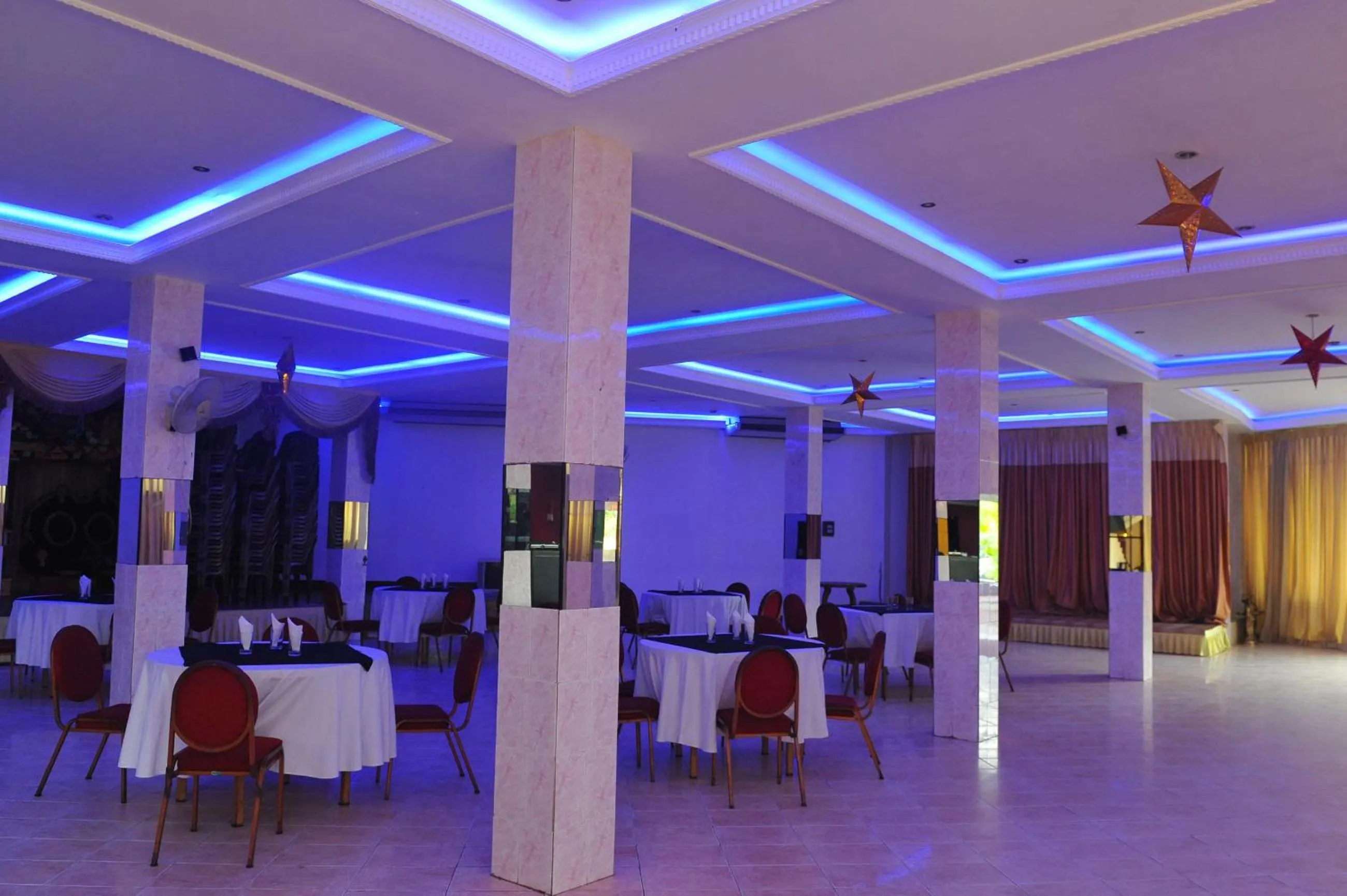 Restaurant/places to eat in Hotel Nelly Vavuniya