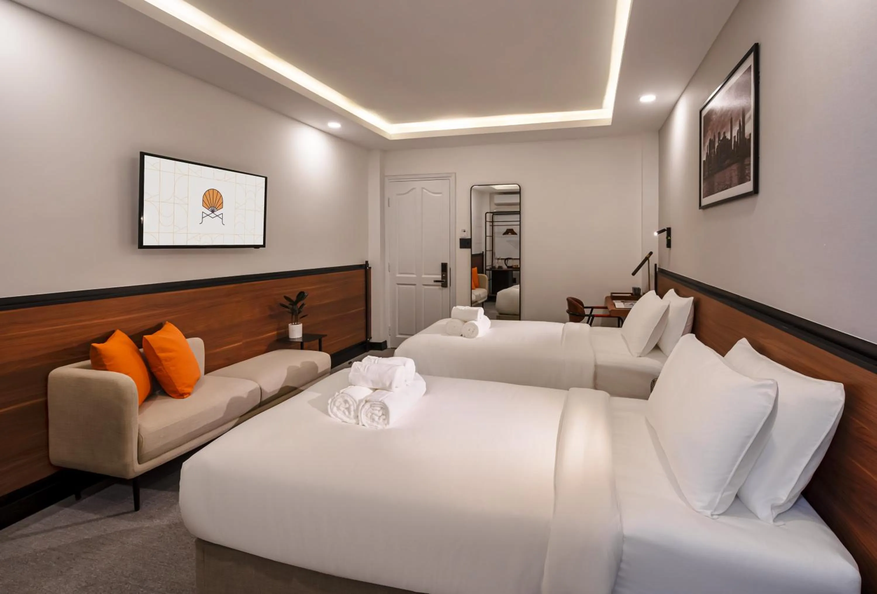 Photo of the whole room, Bed in Metrolux City Contemporary Hotel