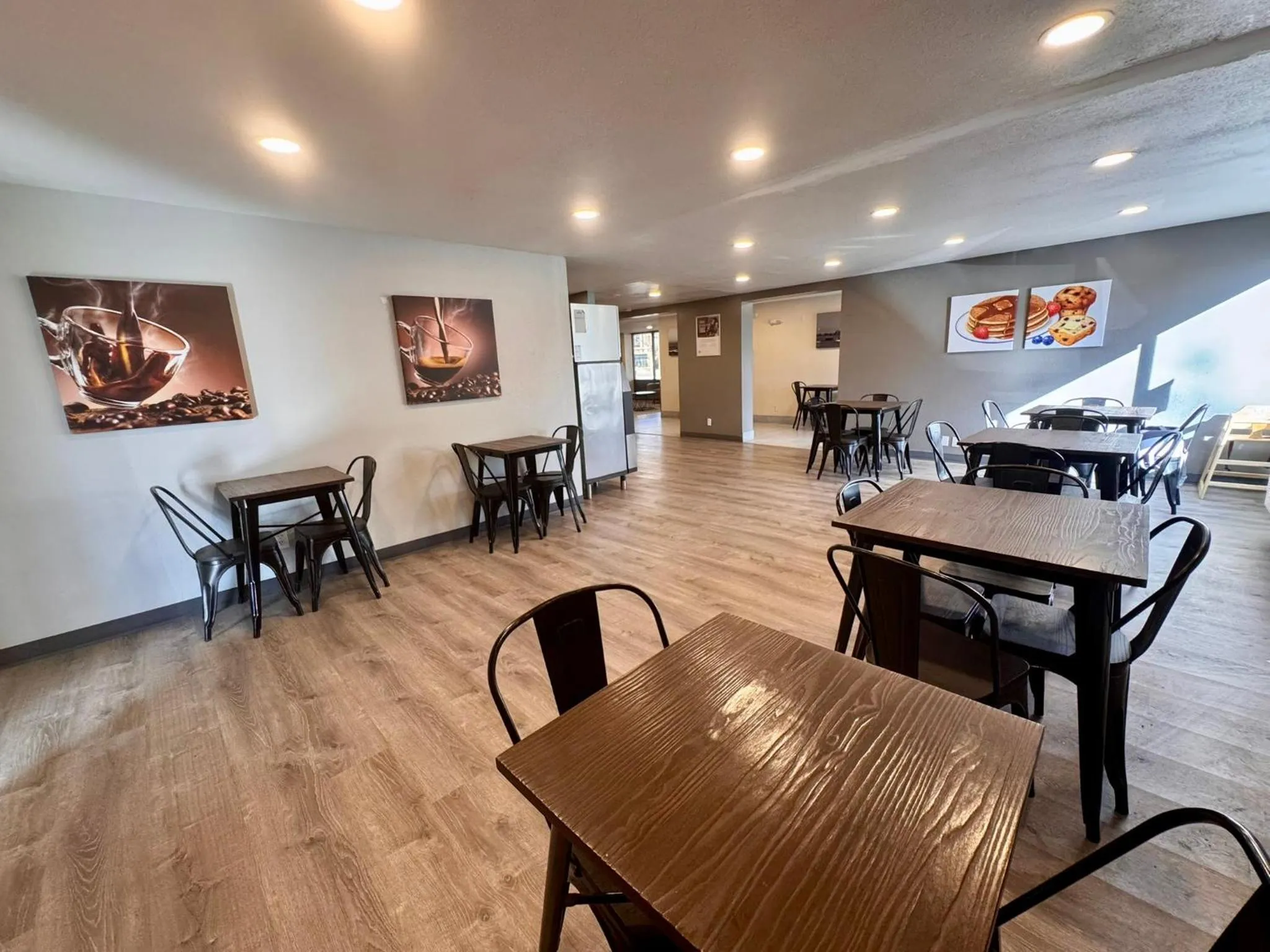 Breakfast in Super 8 by Wyndham Great Falls City Center