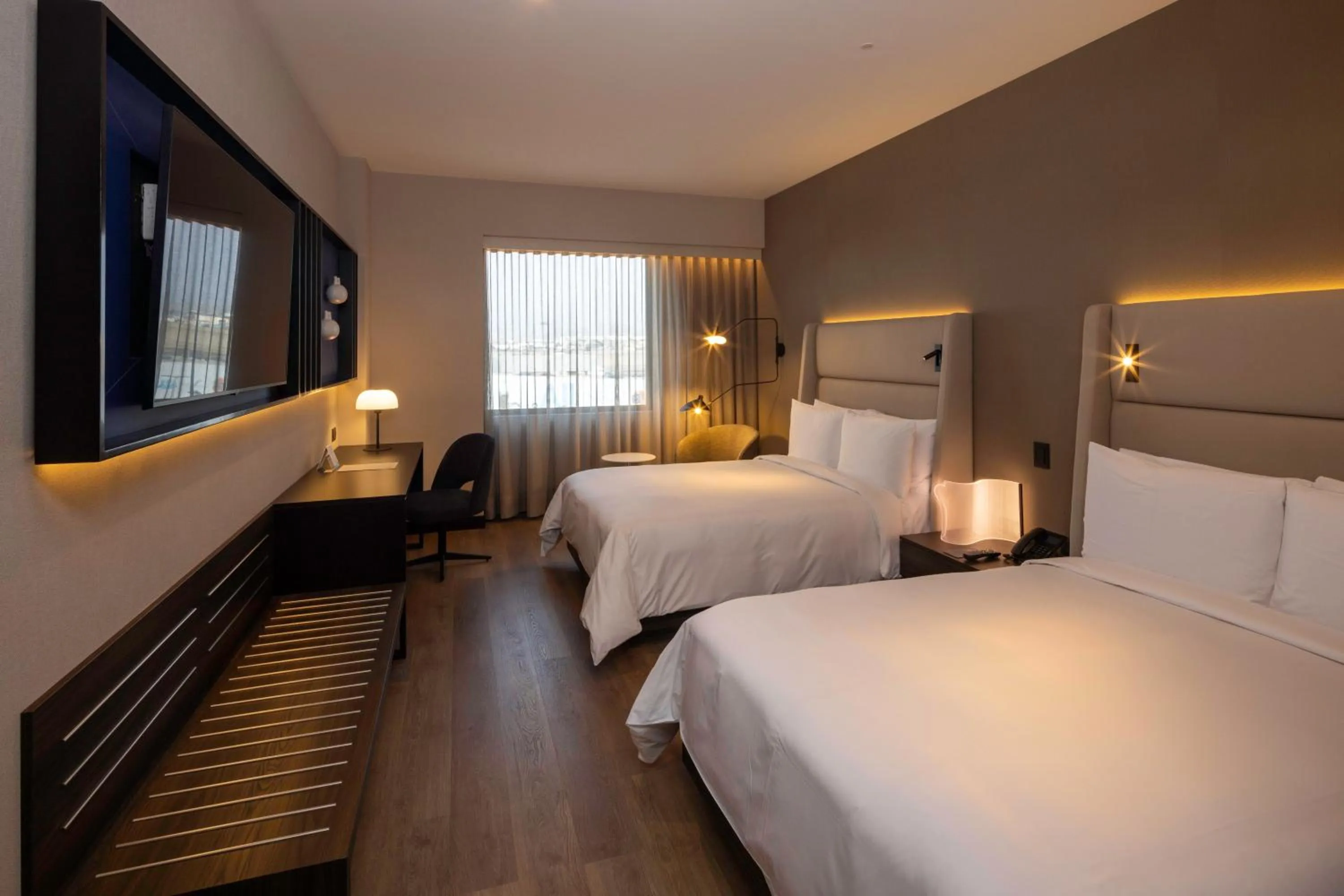 Bed in Wyndham Grand Costa Del Sol Lima Airport