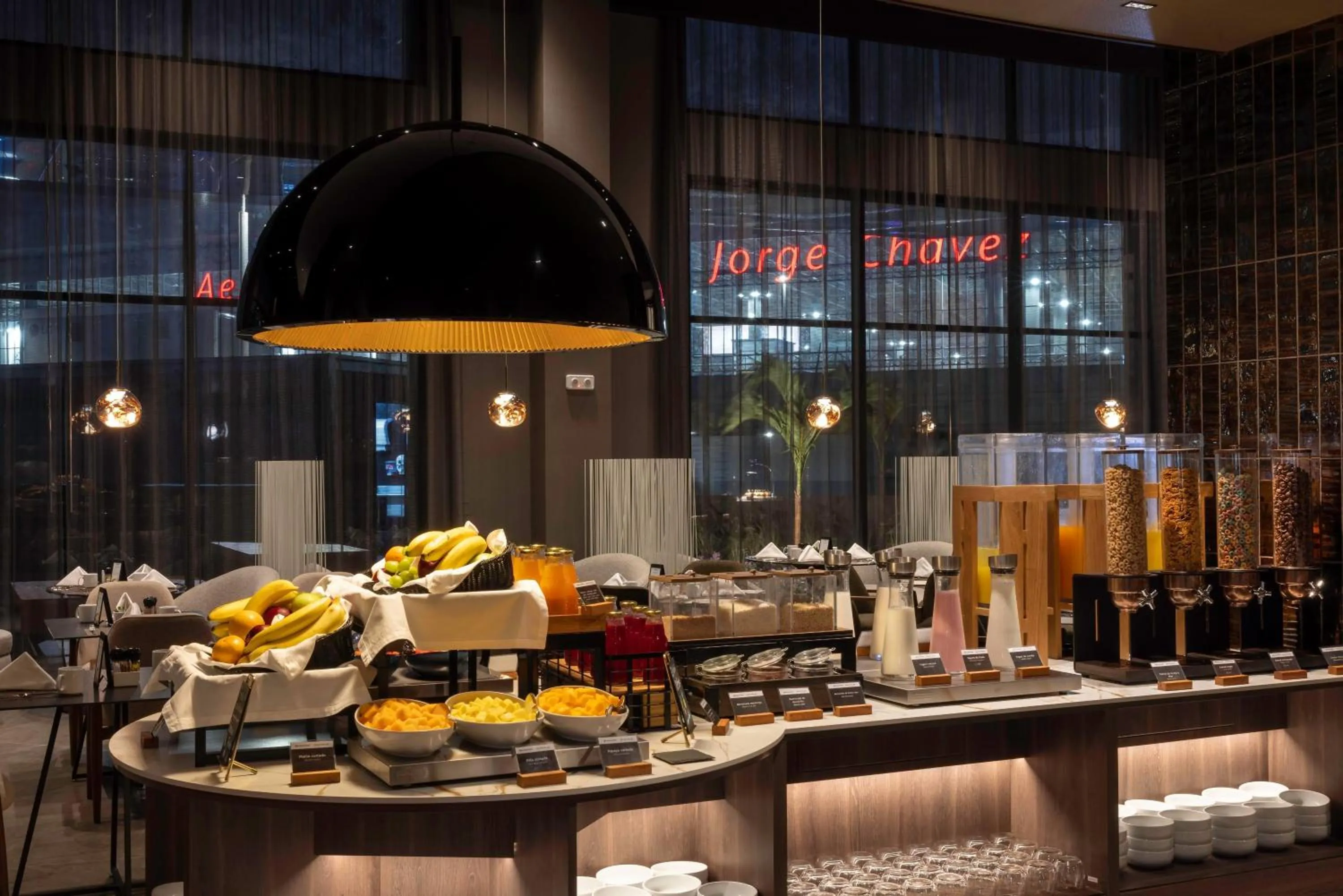 Restaurant/places to eat in Wyndham Grand Costa Del Sol Lima Airport