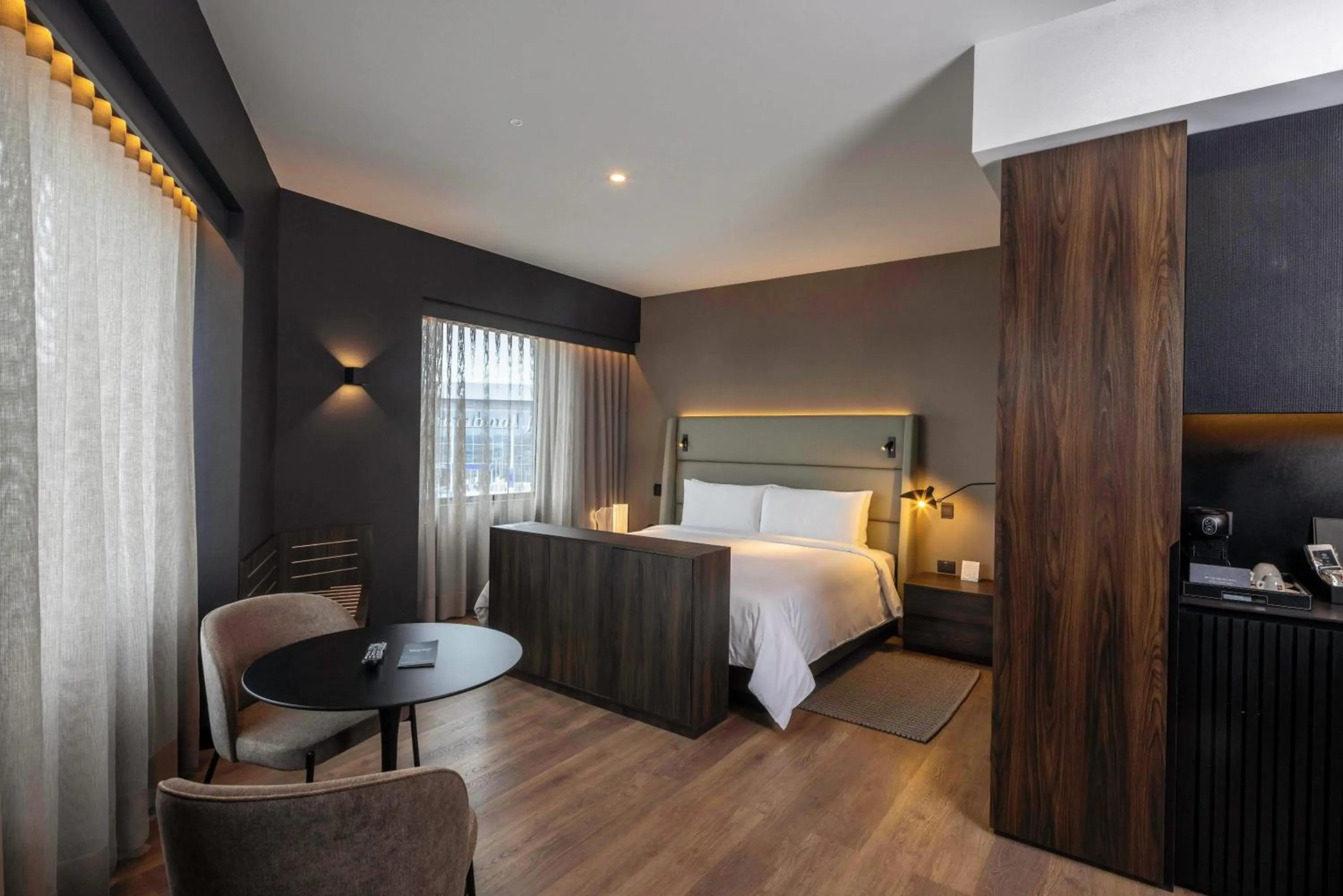 Photo of the whole room, Bed in Wyndham Grand Costa Del Sol Lima Airport