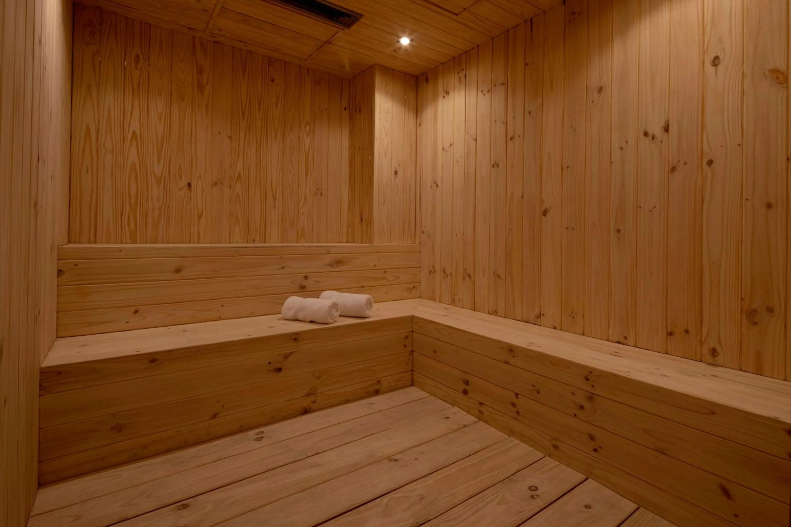 Sauna in Wyndham Grand Costa Del Sol Lima Airport