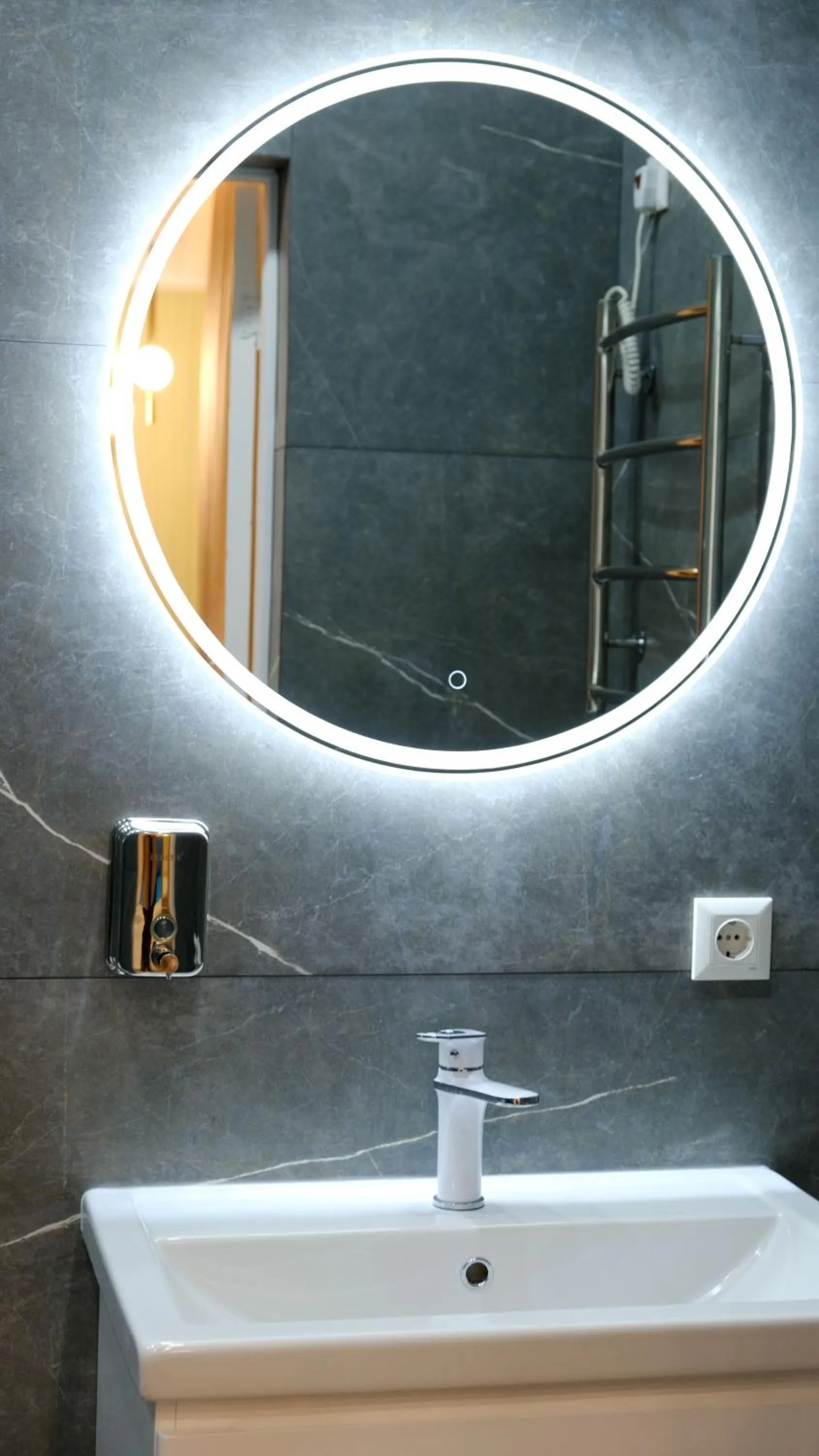 Apple Hostel Bishkek