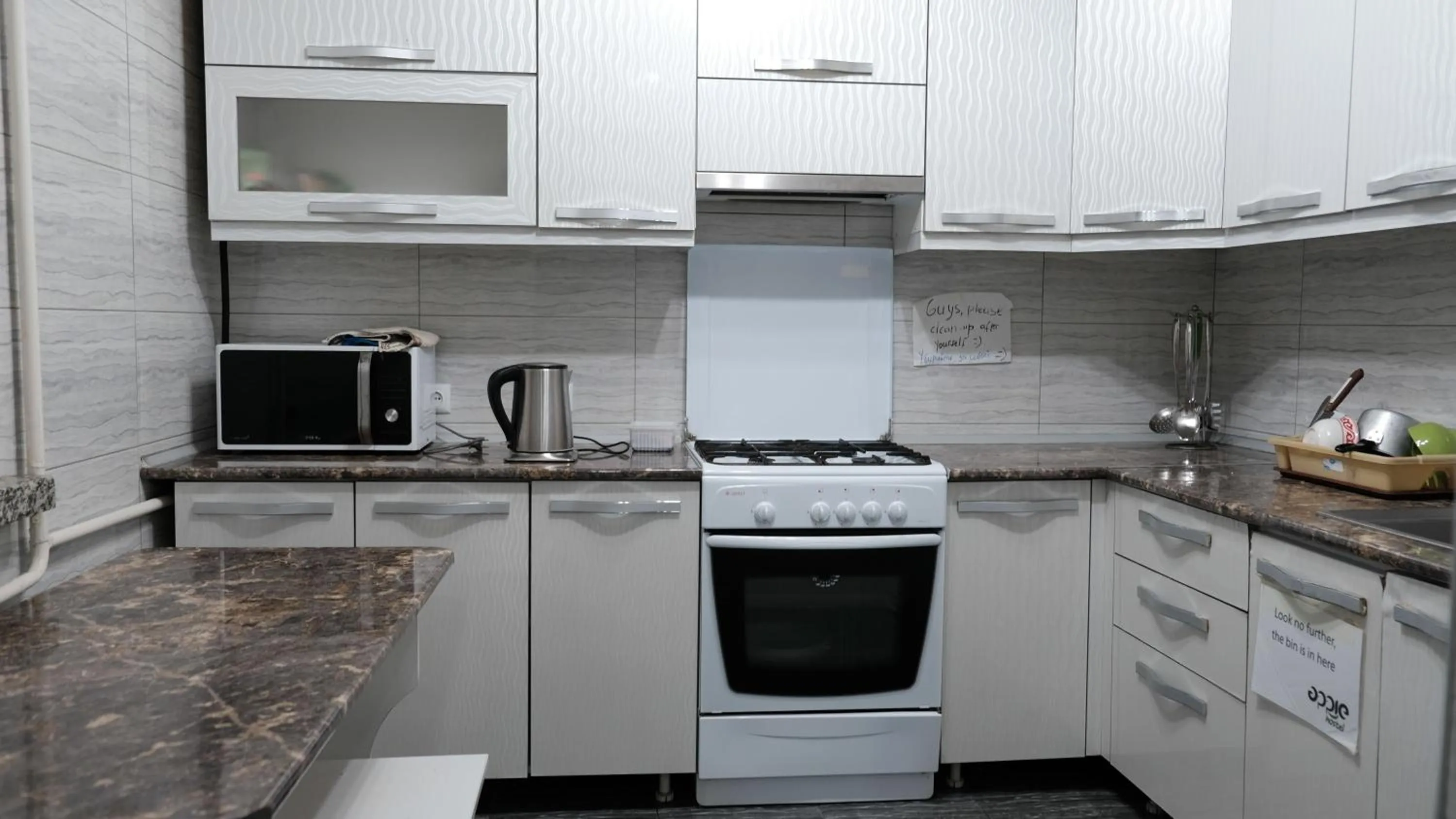 Coffee/tea facilities in Apple Hostel Bishkek