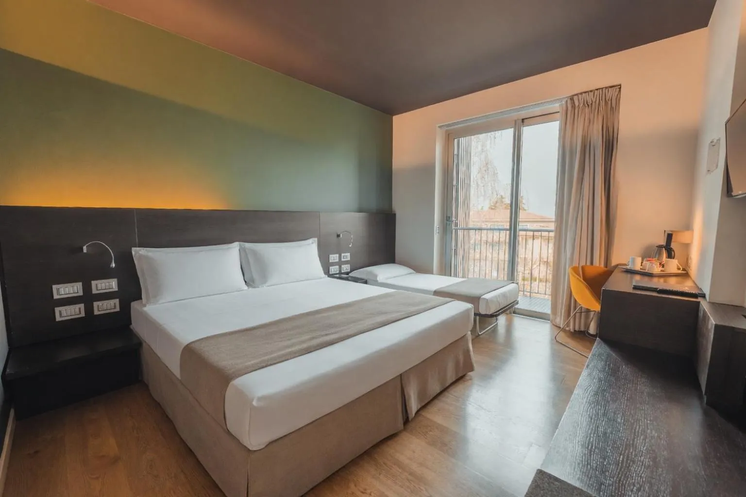 Photo of the whole room, Bed in Mod 05 Bike Hotel