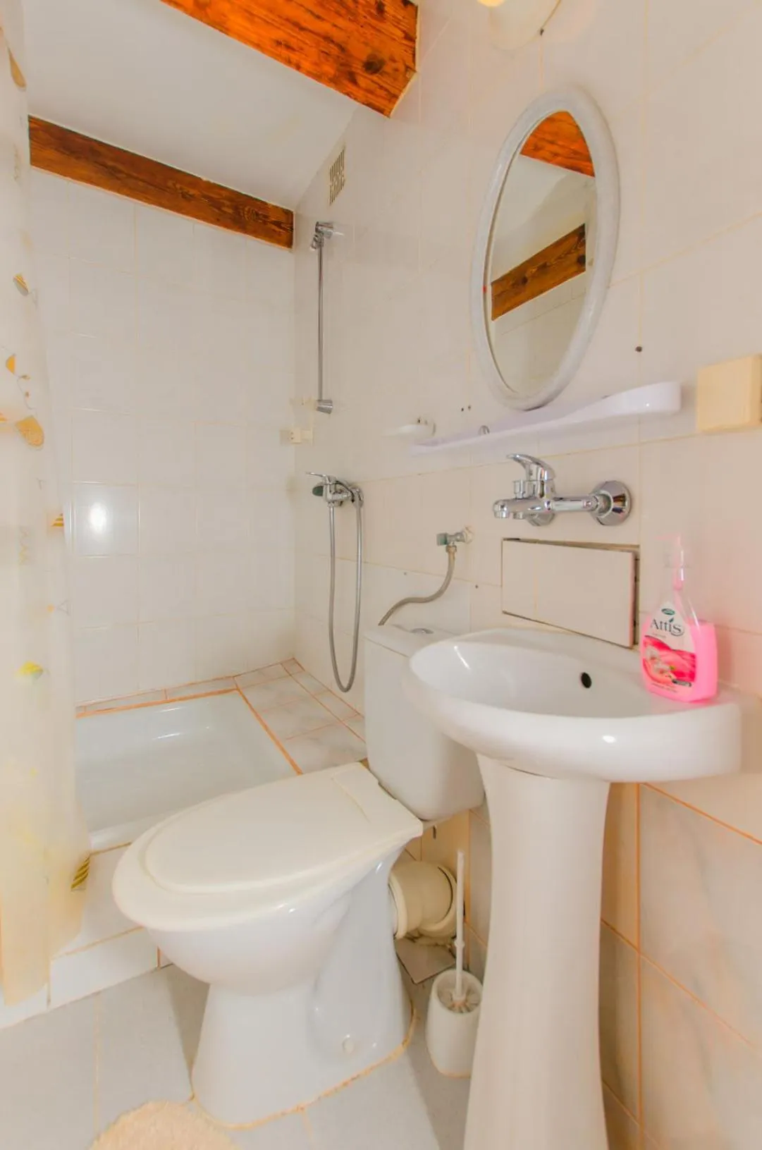 Bathroom in Karczma u Wallenroda