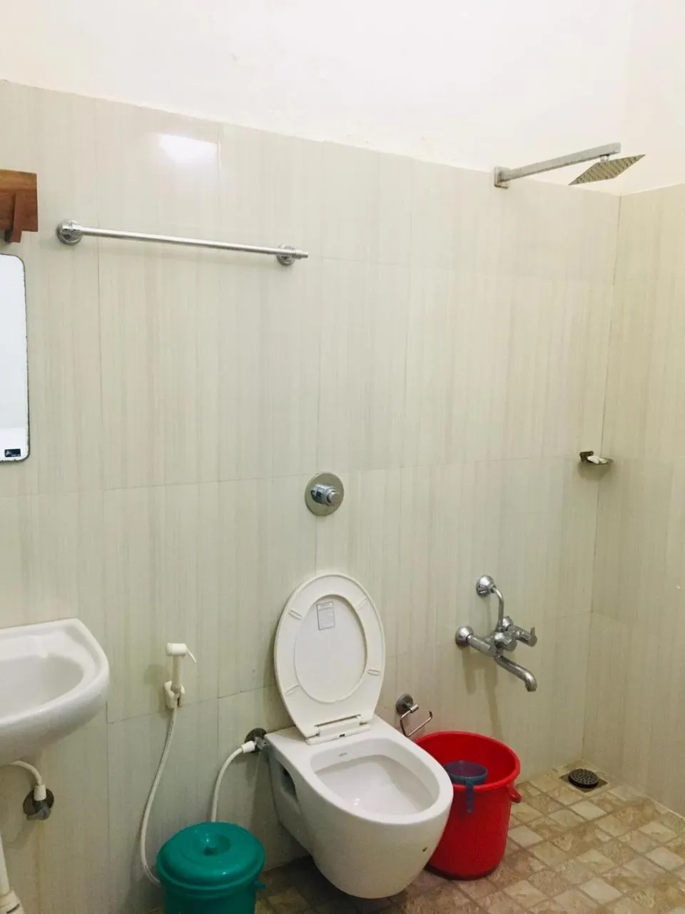 Toilet in ILLIKKALAM Lakeside Cottages Kumarakom Kerala