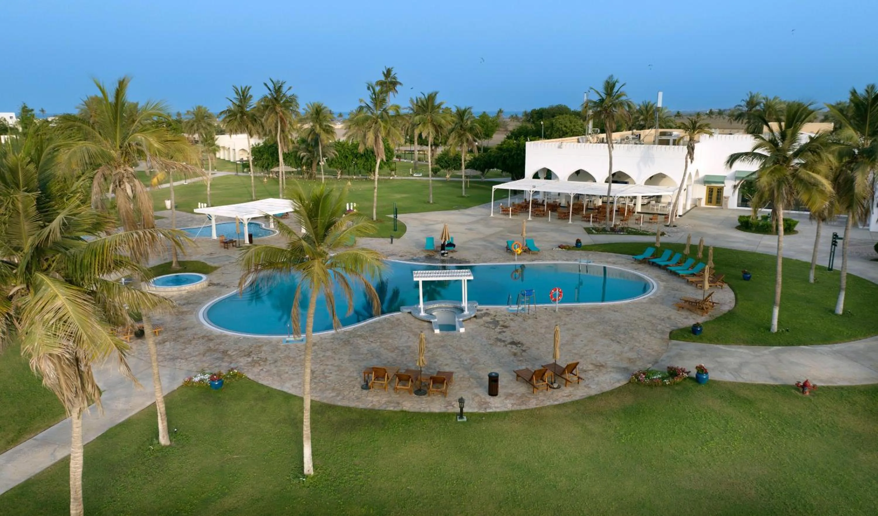 Swimming pool in Al Sawadi Beach Resort & Spa