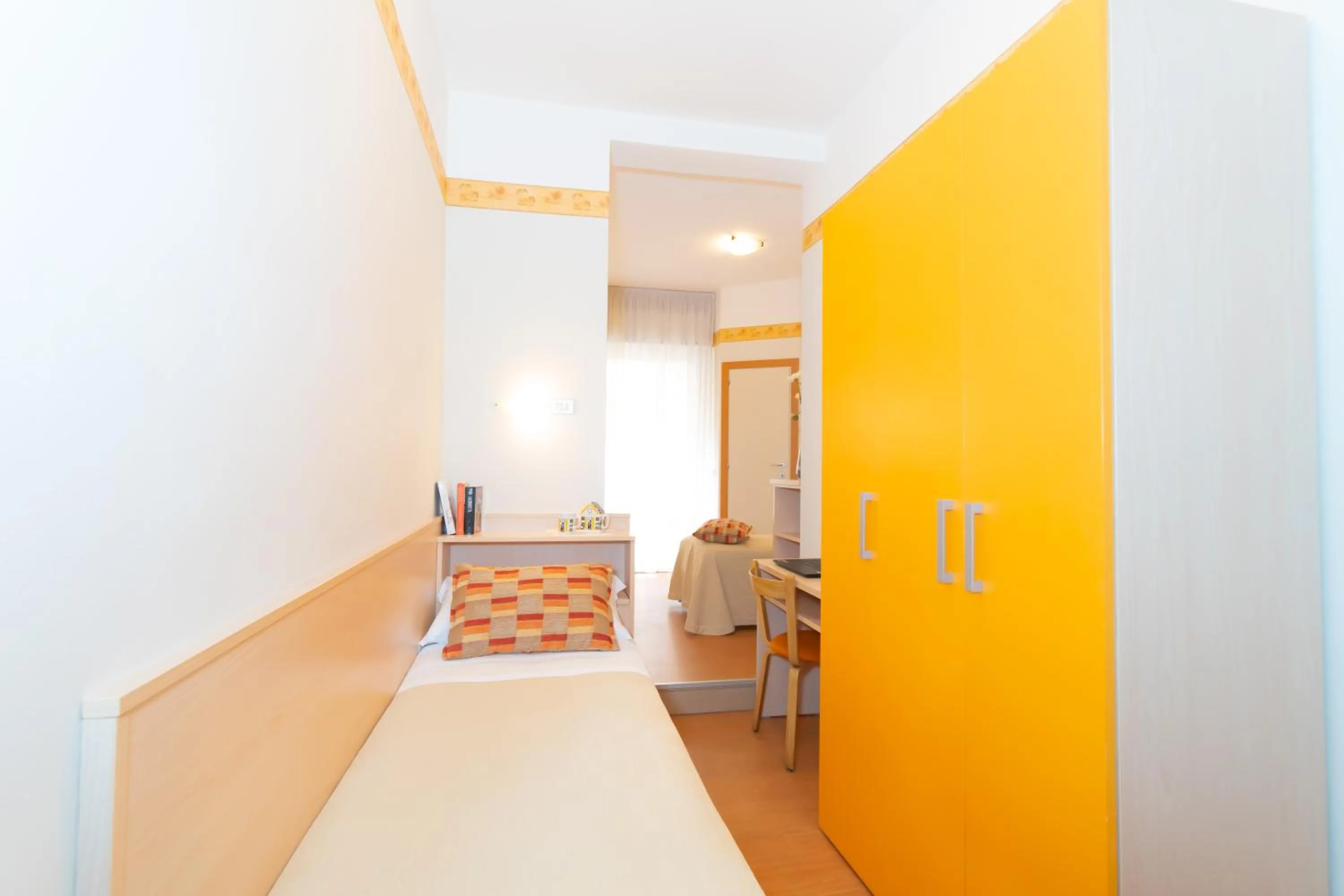 Bedroom, Bed in Hotel Sampaoli