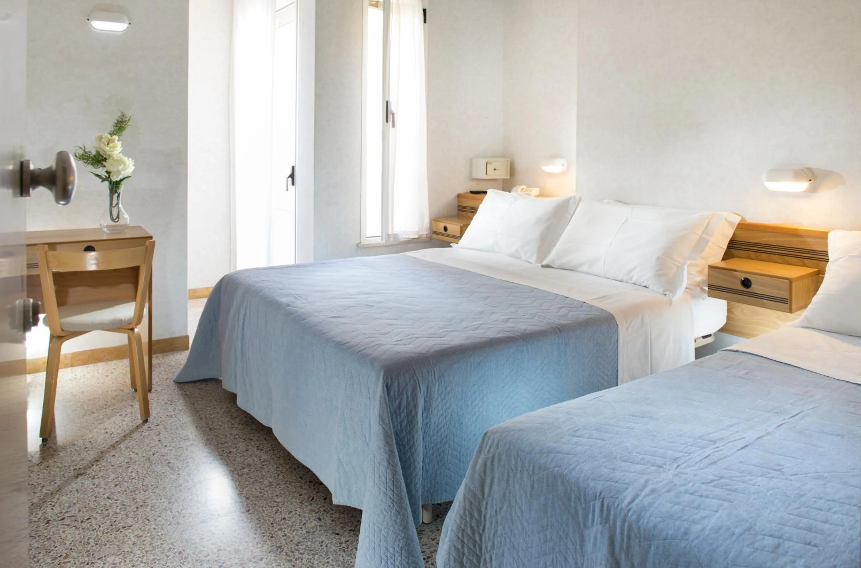 Bedroom, Bed in Hotel Sampaoli